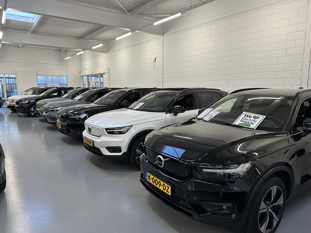 Volvo XC40 Recharge P8 AWD R-Design Panoramadak/rijklaar met, Auto's, Volvo, 34 min, Stof, Gebruikt, Zwart