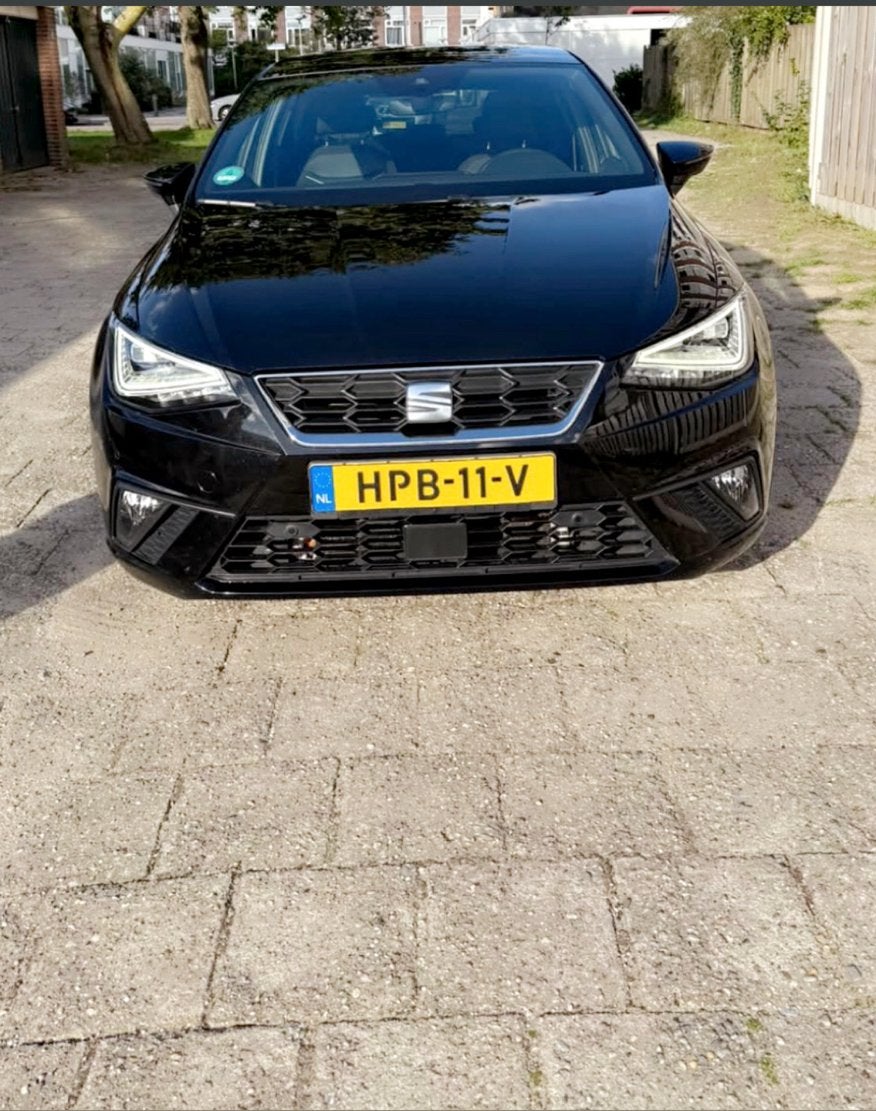 Seat Ibiza 1.5 TSI 150pk Dsg-7 2022 Zwart, Auto's, Automaat, 1498 cc, 4 cilinders, 610 kg