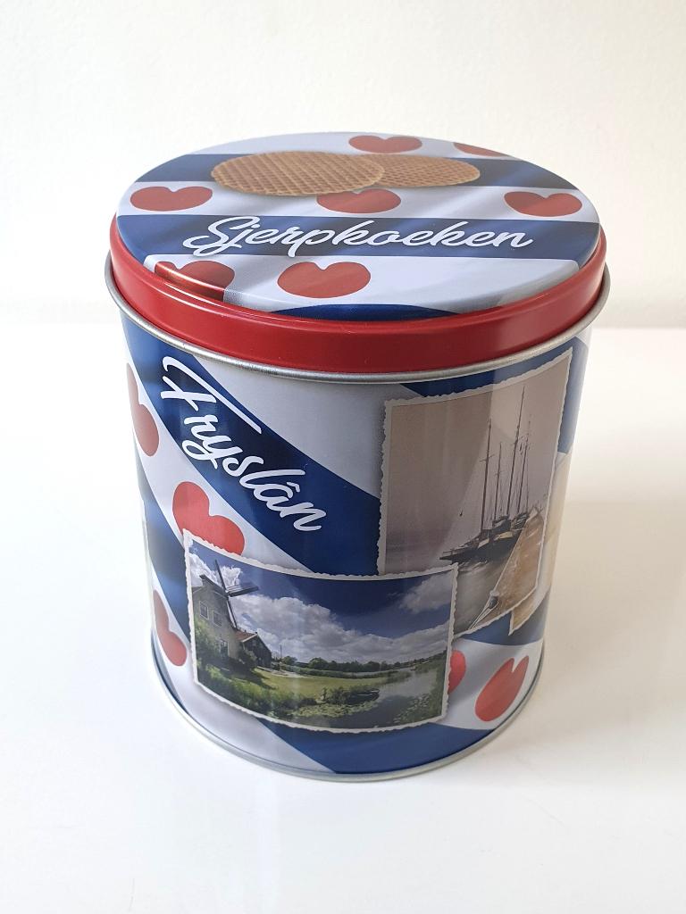 Leuk blikje uit Friesland/ Fryslan: Friese Sjerpkoeken, Verzamelen, Blikken, Ophalen of Verzenden, Nieuw, Koek(jes), Overige merken