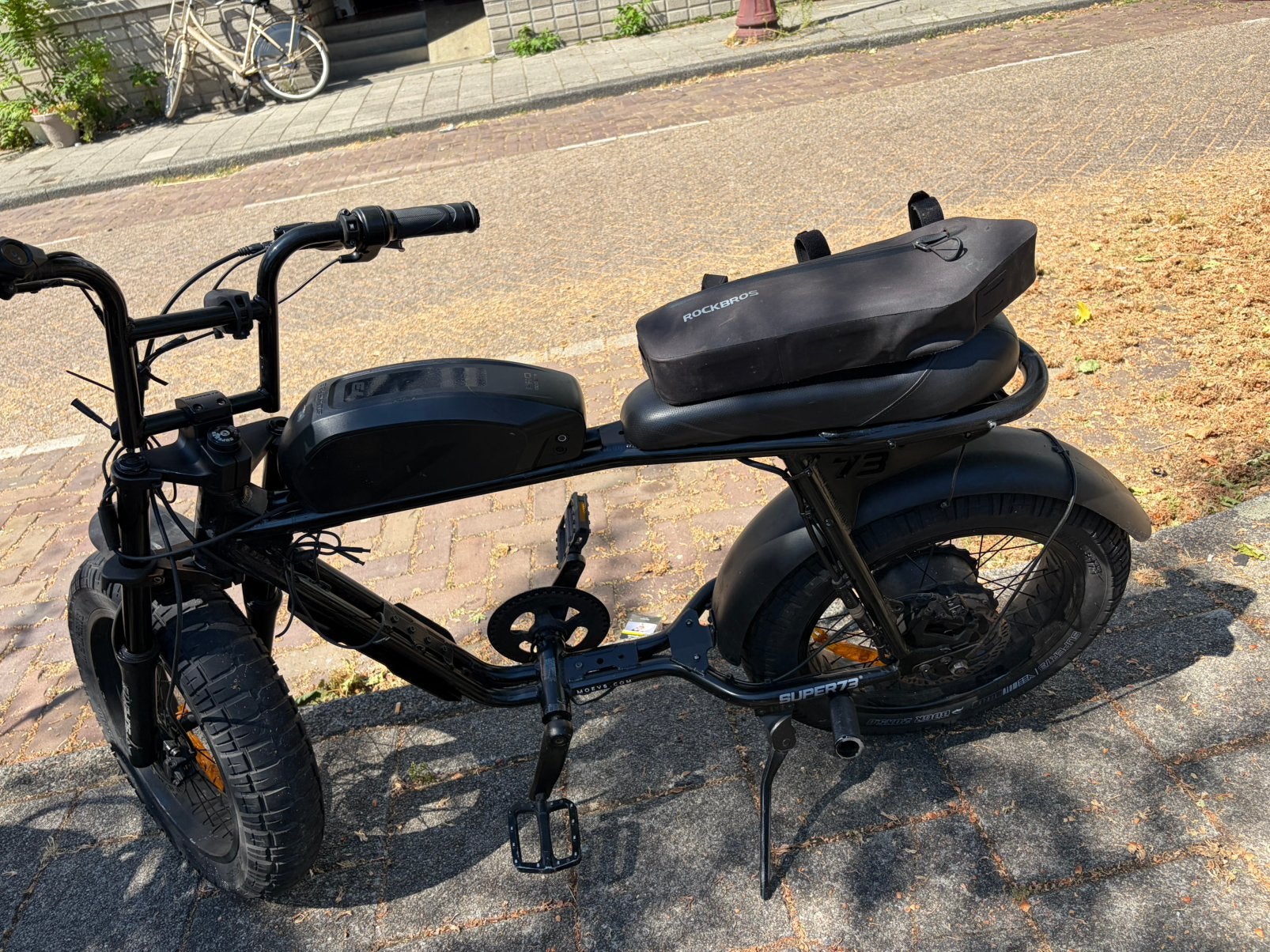 Super 73 s2 zwart met accu + orginele sleutel, Fietsen en Brommers, Elektrische fietsen, 59 cm of meer, Ophalen, Zo goed als nieuw