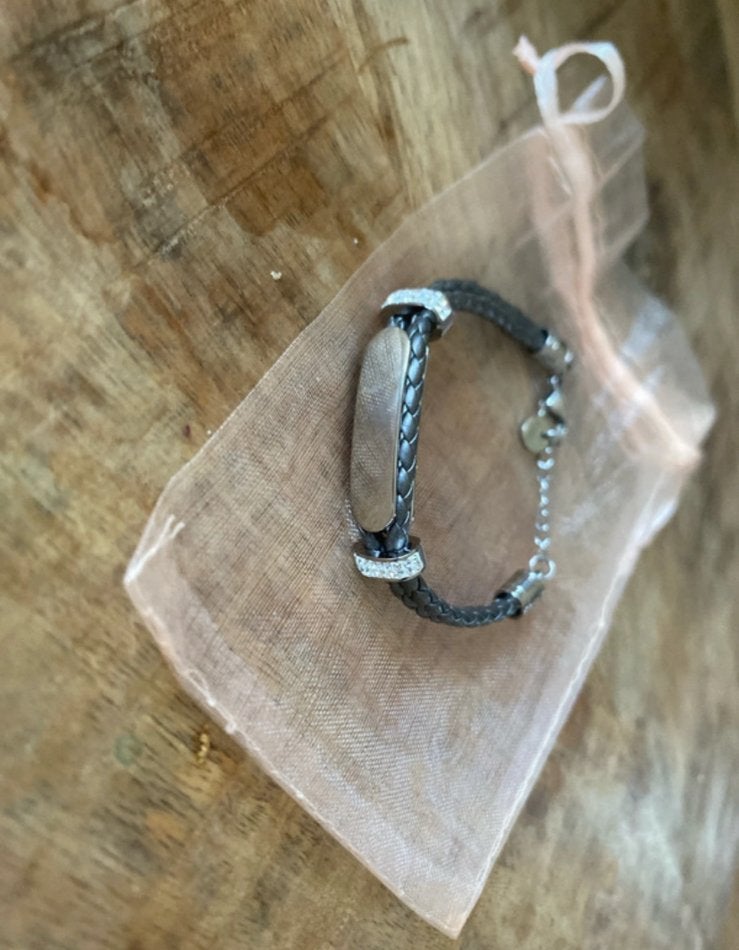 Stijlvolle armband met strass en zilverkleurige details, Leer, Ophalen of Verzenden, Zo goed als nieuw, Zilver