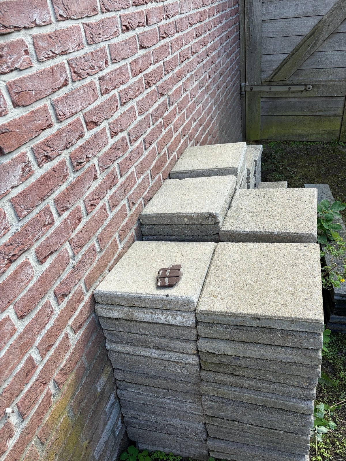 3m2 gebruikte terrastegels - Ideaal voor tuin of pad, Tuin en Terras, Ophalen, Gebruikt, 10 m² of meer, Beton
