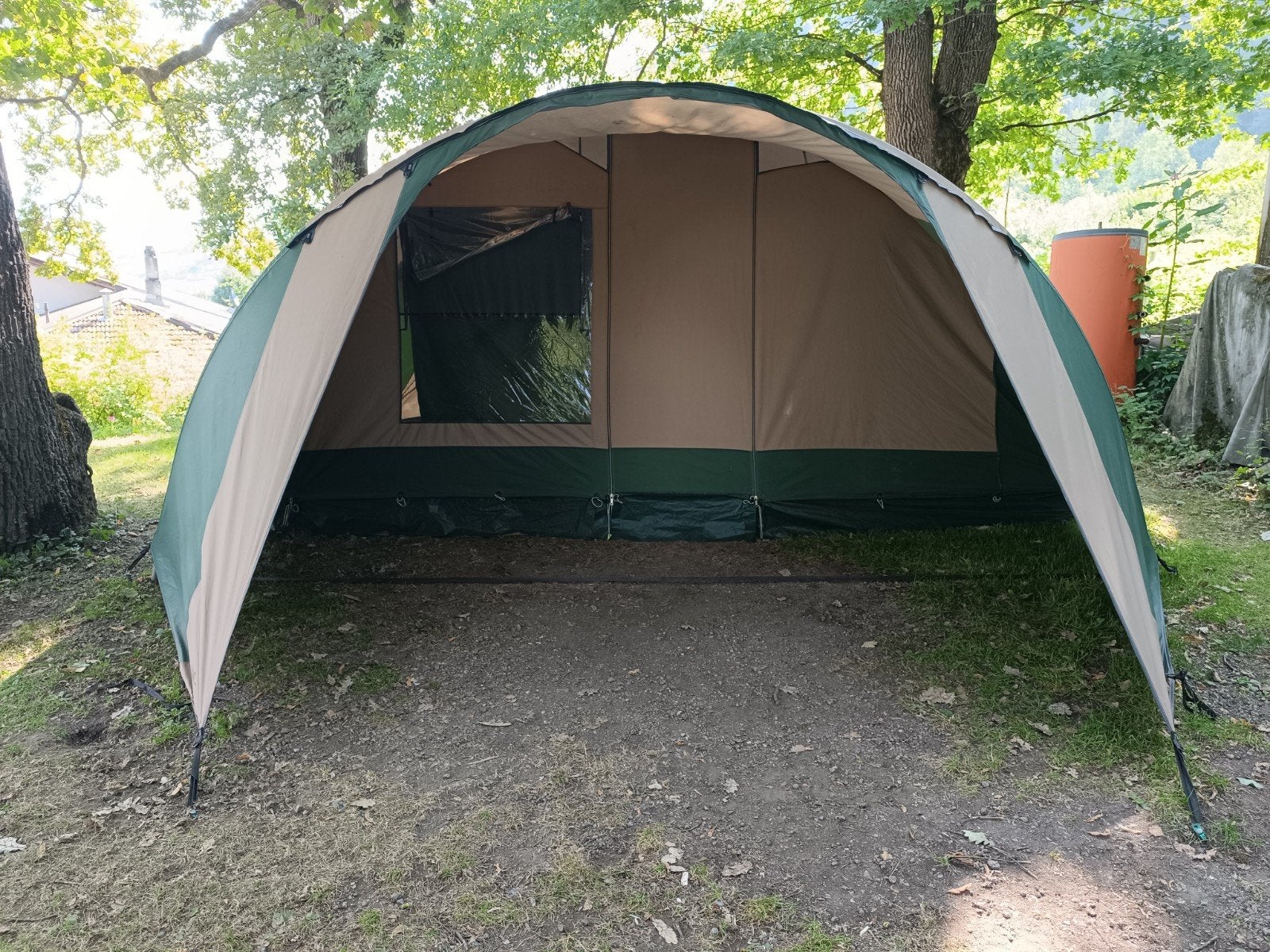 Falco Sperwer T500 tunneltent met kuipzijl en zonneluifel, Caravans en Kamperen, Tenten, Ophalen, Gebruikt, Tot en met 4