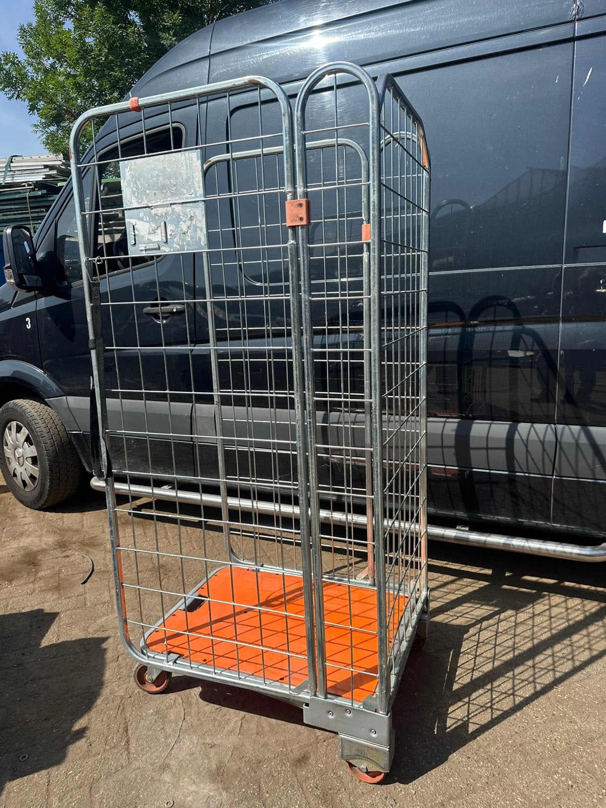 Rolcontainer (30 stuks beschikbaar), 100 liter of meer, Ophalen, Zo goed als nieuw, Transportkar