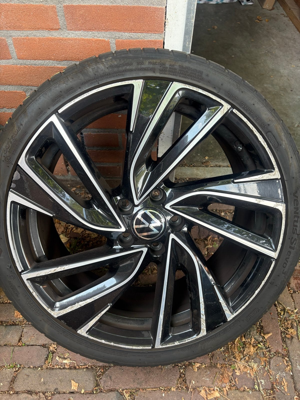 Volkswagen Golf 8  Adelaide velgen 19 inch, Gebruikt, Banden en Velgen, 235 mm, Personenwagen
