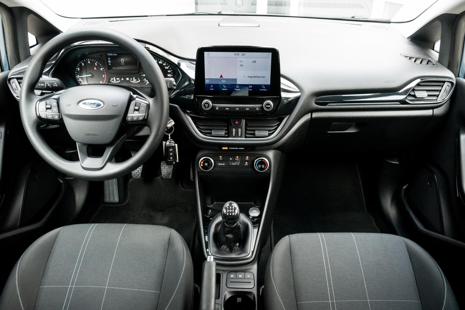 Ford Fiesta 1.1 Trend|1e EIGENAAR|CARPLAY|NAVI|CRUISE|PDC|LA, Voorwielaandrijving, Gebruikt, Met garantie (alle), Blauw