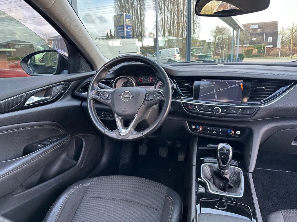 Opel Insignia Grand Sport 1.5 Turbo | Business Executive | N, Gebruikt, 4 cilinders, 700 kg, Zwart