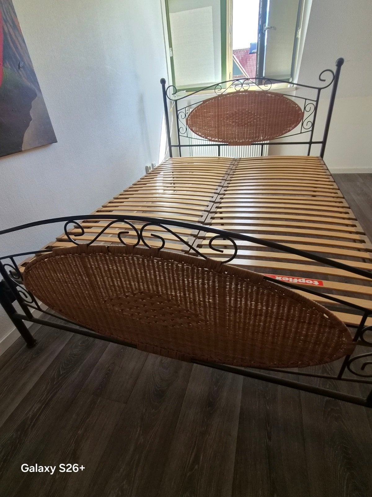 Tweepersoonsbed metaal met rotan details, 140x200 cm, Gebruikt, Zwart, Tweepersoons, 200 cm