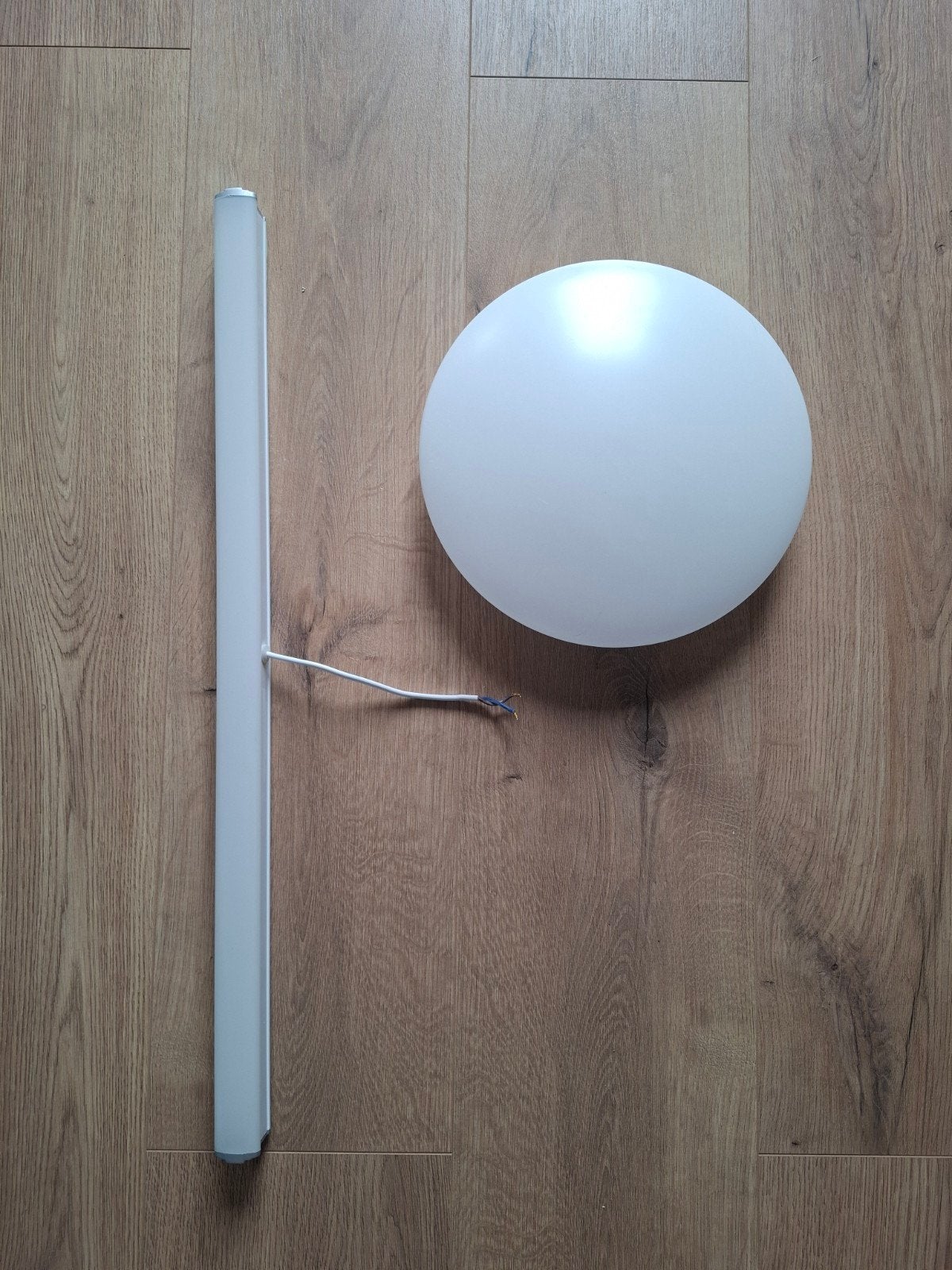 Plafonnière en langwerpige LED lamp - Zo goed als nieuw, Kunststof, Modern, LED, Ophalen of Verzenden