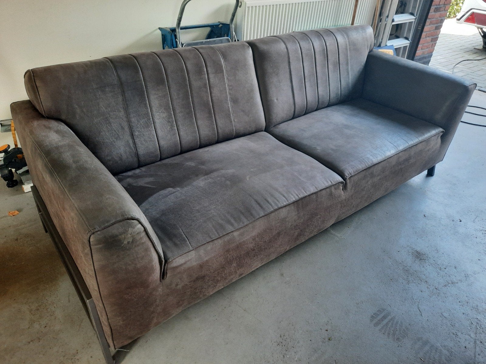 Comfortabele 2 1/2 zits bank in bruin leer. Afmeting 210 x90, Huis en Inrichting, Banken | Bankstellen, Ophalen, Gebruikt, 150 tot 200 cm