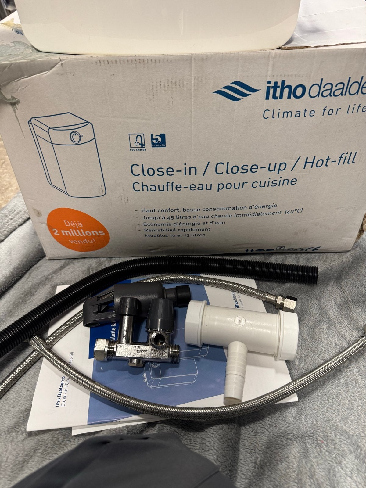 Nieuwe Itho Daalderop Close-in 10 elektrische boiler, Aardgas, Nieuw, Minder dan 3 jaar oud, Minder dan 20 liter