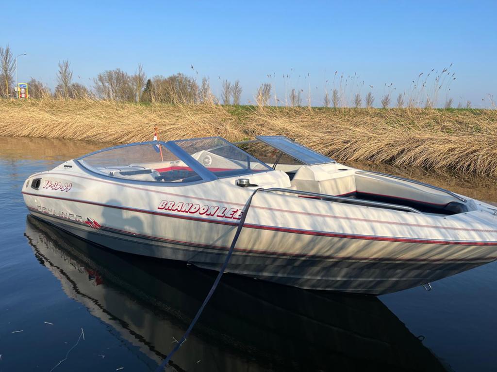 Bayliner capri 1850 bowrider speedboot 140pk 3.0 mercruiser, Watersport en Boten, Ophalen, Gebruikt, Binnenboordmotor, Bayliner