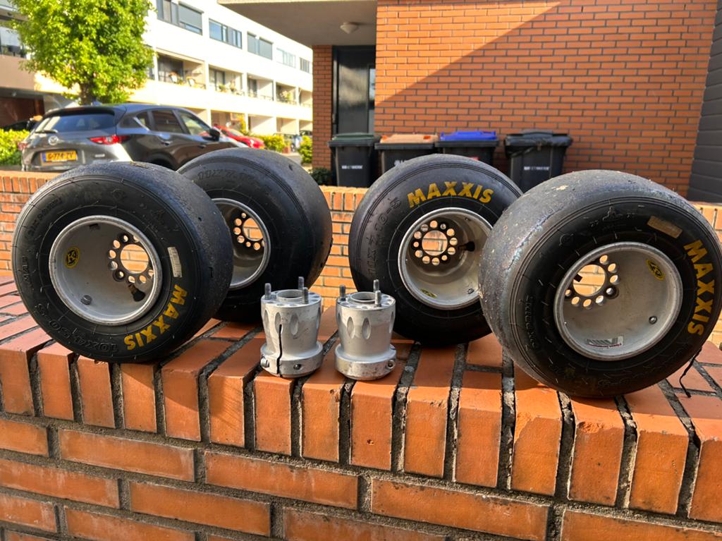 Kart velgen amv, Sport en Fitness, Karting, Ophalen of Verzenden, Gebruikt