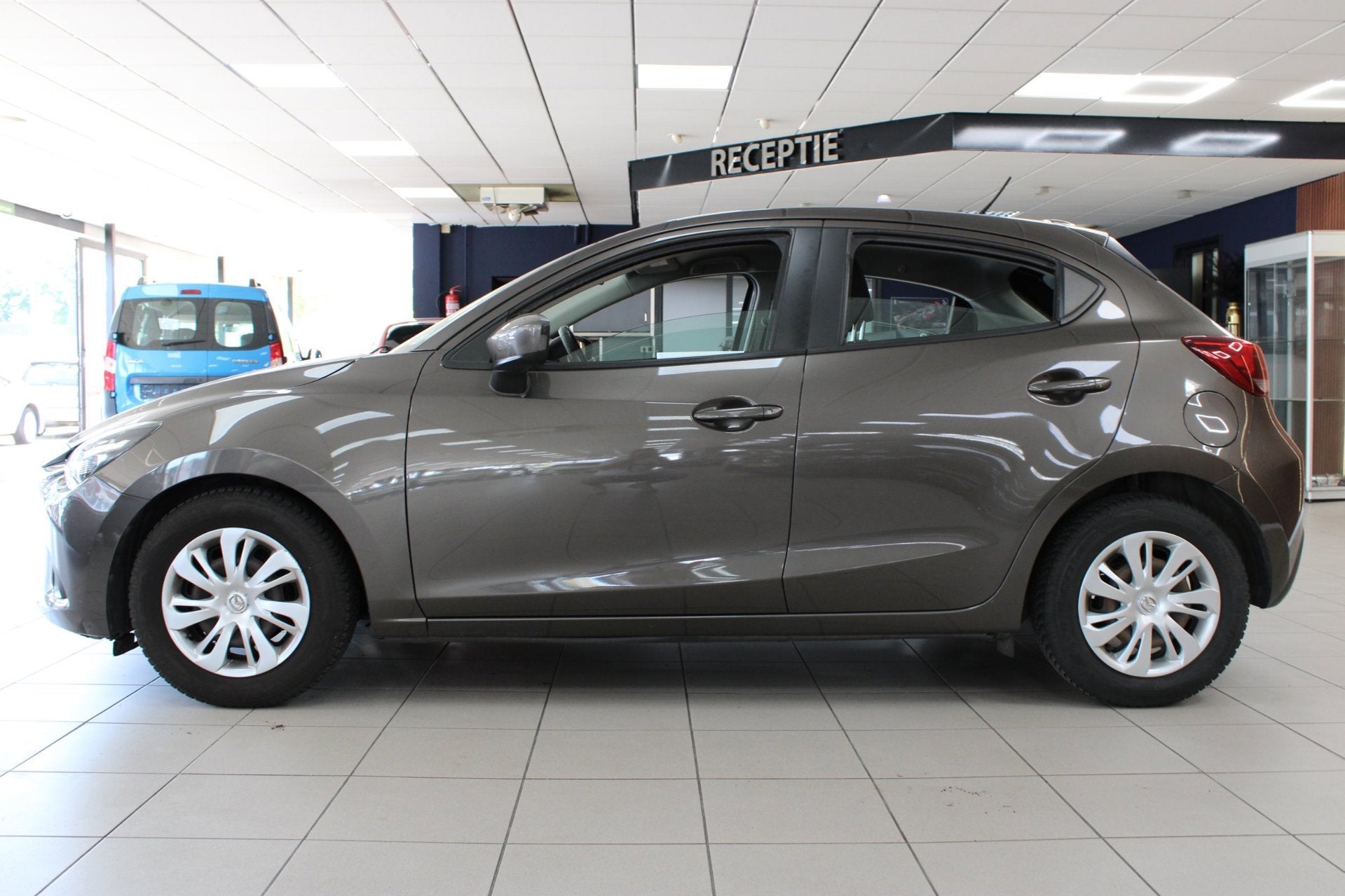 Mazda 2 1.5 Skyactiv-G S | Airco | Cruise control | Parkeer, Auto's, Gebruikt, 4 cilinders, Bruin, Handgeschakeld