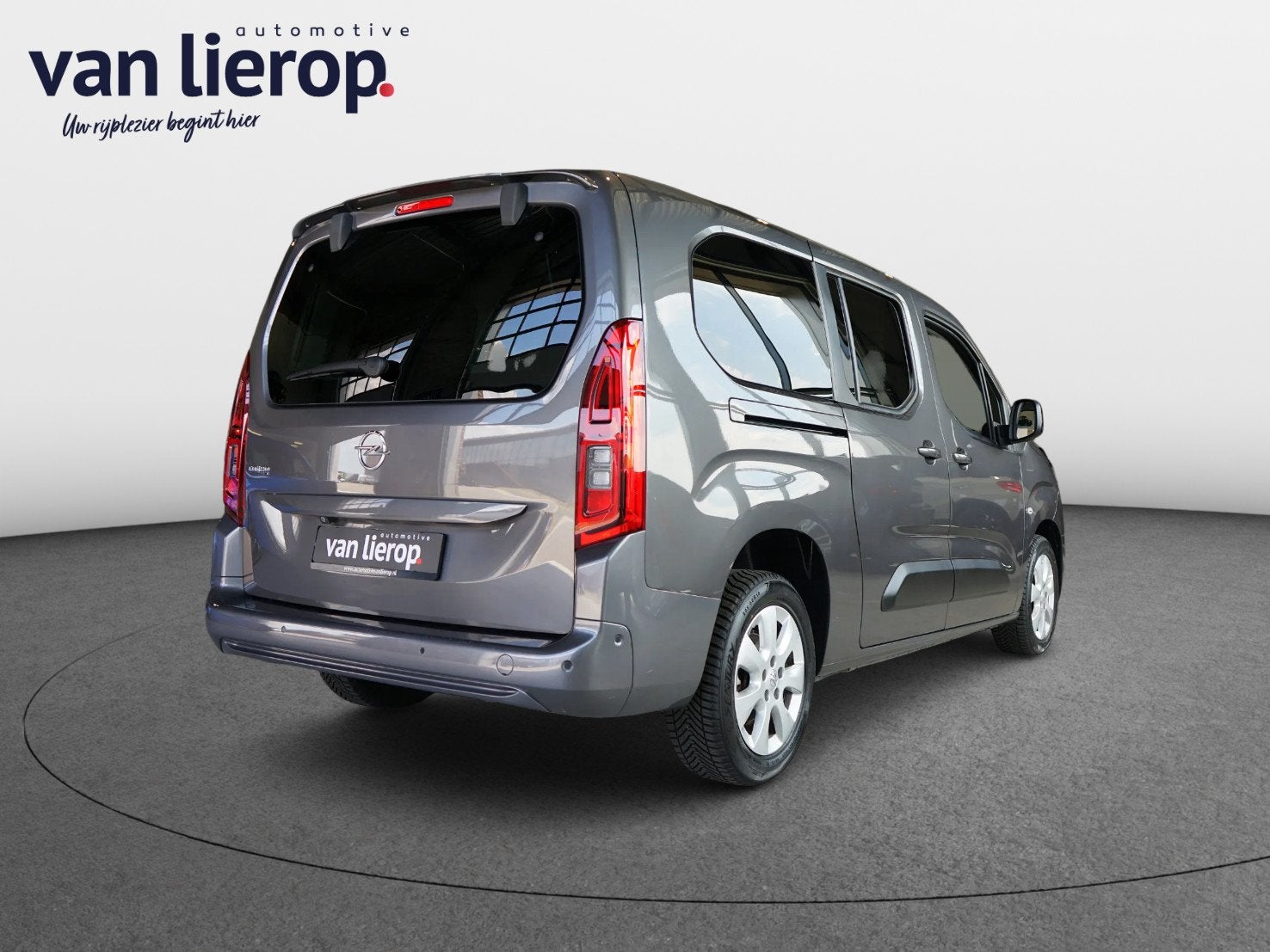 Opel Combo Tour 1.2 Turbo L2H1 Edition|CARPLAY|CAMERA|CLIMAT, Auto's, Opel, Stof, Gebruikt, Zwart, 1199 cc