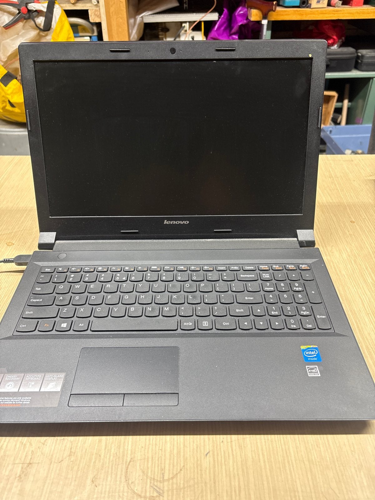 Lenovo laptop - moet opnieuw geïnstalleerd worden, C, Ophalen of Verzenden, Niet werkend, D