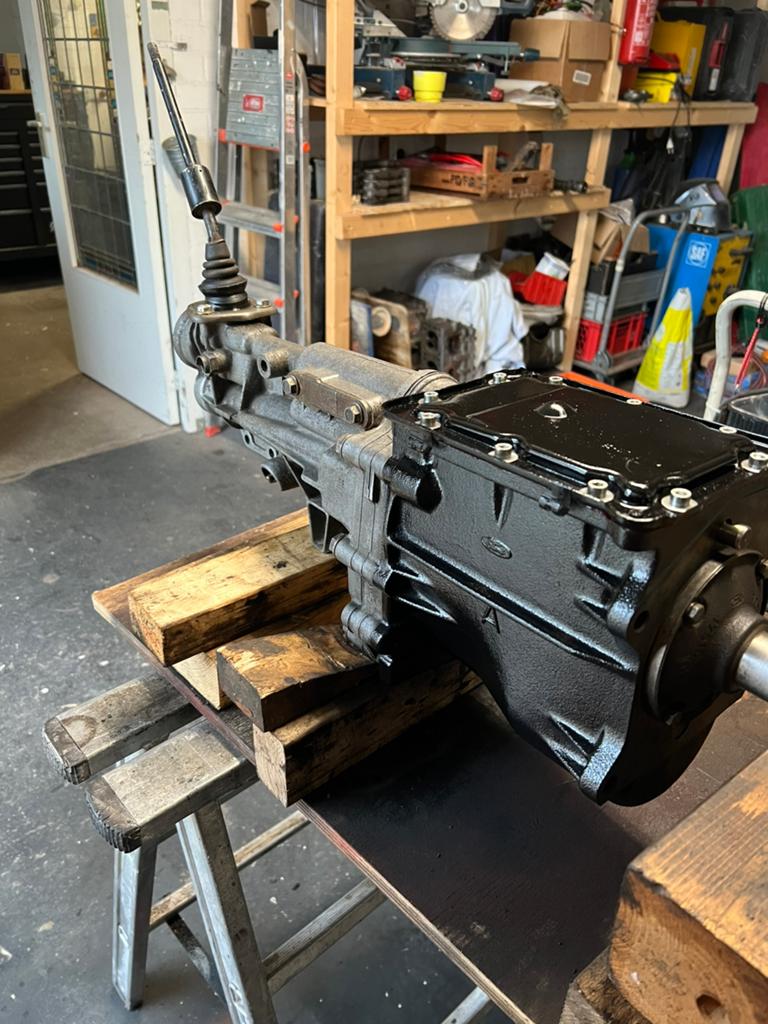 Ford 2.0 (205) ohc Pinto motor + T9 5-bak, Auto-onderdelen, Ophalen, Nieuw, Ford