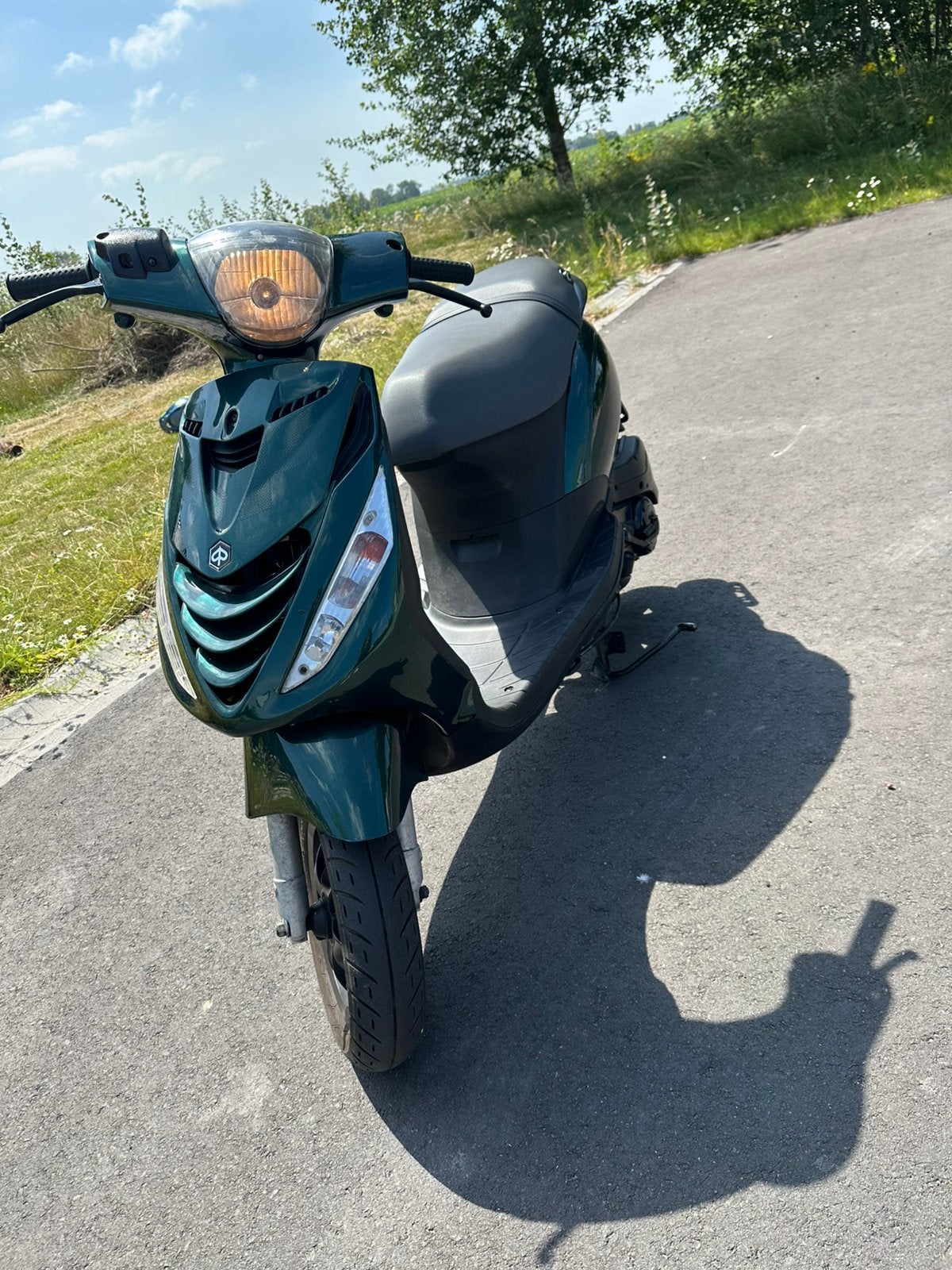 Piaggo zip 2016, Fietsen en Brommers, Scooters | Piaggio, Ophalen, Zo goed als nieuw, Benzine, Zip