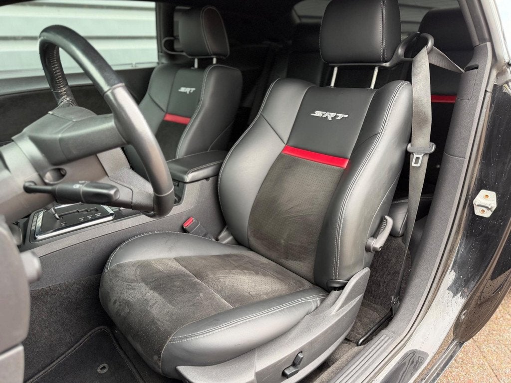 Dodge CHALLENGER SRT-8 V8 6.1 AUTOMAAT LED BLACK EDITION!, Auto's, Automaat, Achterwielaandrijving, Gebruikt, Overige carrosserieën