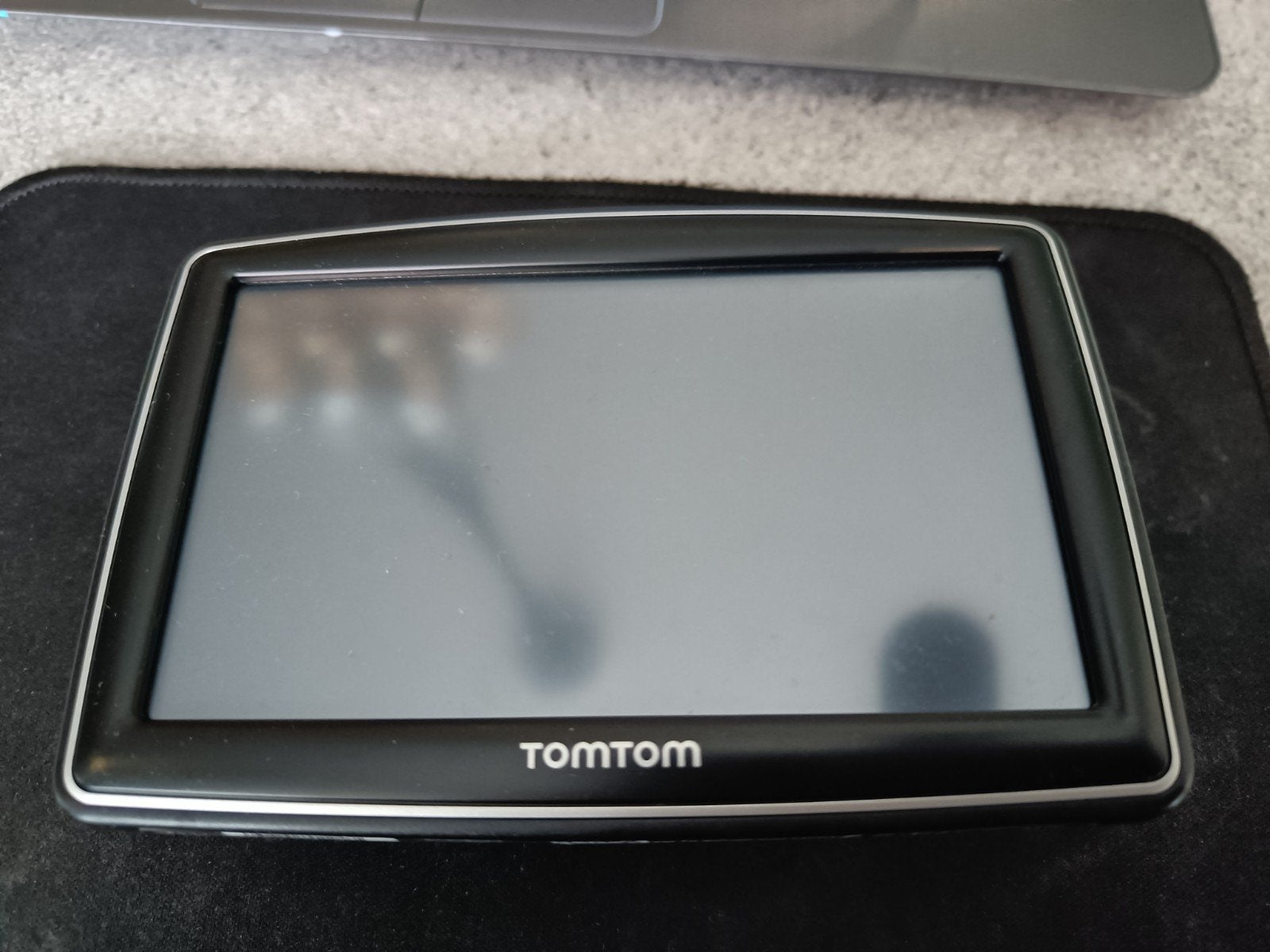 TomTom XXL navigatiesysteem met houder en oplader, Ophalen of Verzenden, Gebruikt