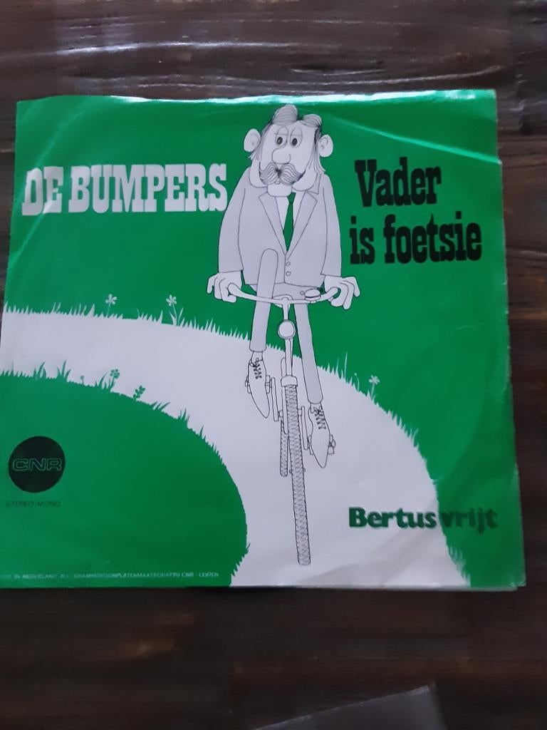 DE BUMPERS PIRAAT SINGLE., Cd's en Dvd's, Vinyl | Nederlandstalig, Ophalen of Verzenden, Zo goed als nieuw, Overige formaten, Levenslied of Smartlap