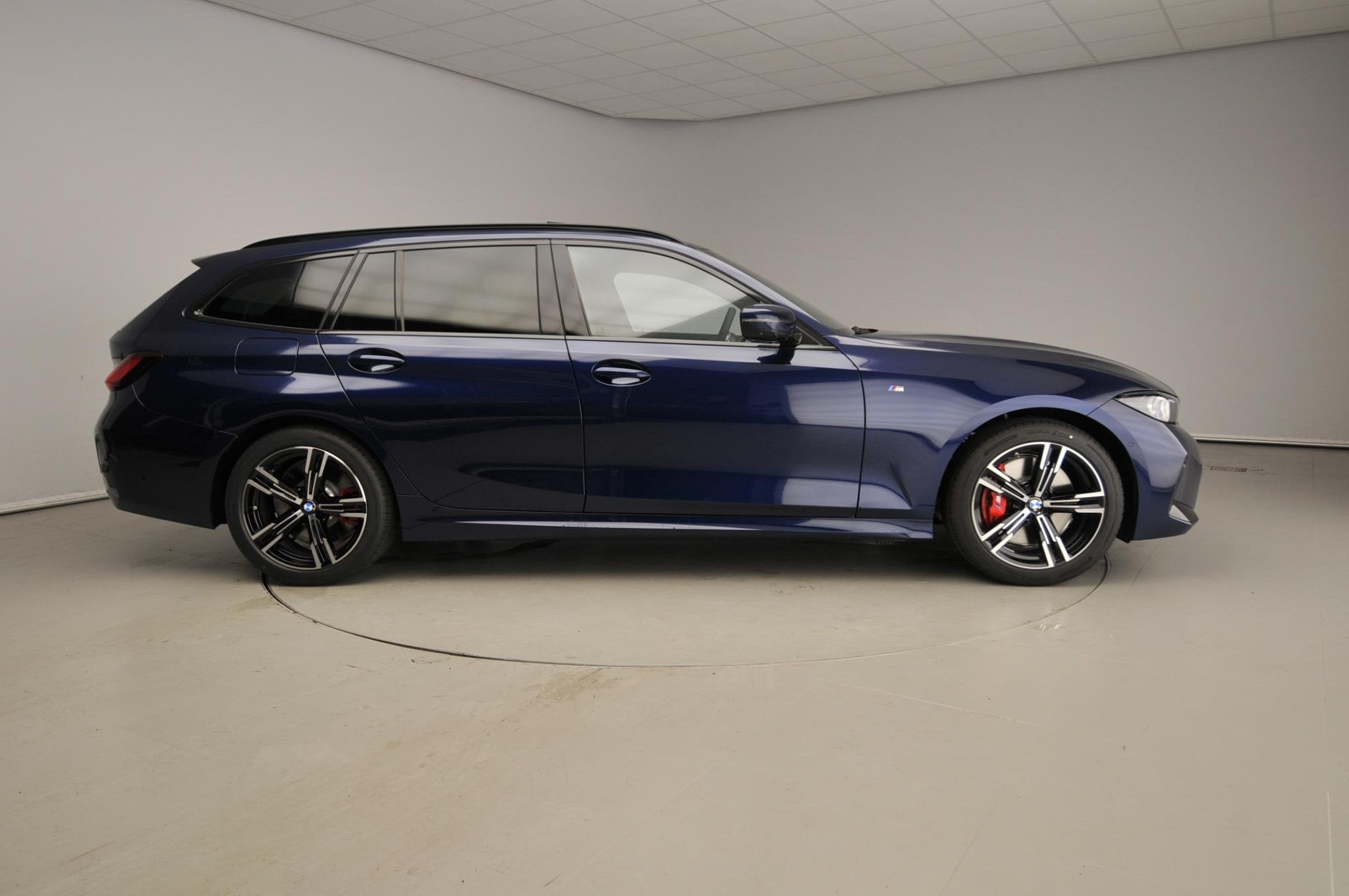 BMW 3 Serie 330d xDrive | M Sportpakket Pro | Innovation Pac, Auto's, BMW, Automaat, 1800 kg, Euro 6, Diesel