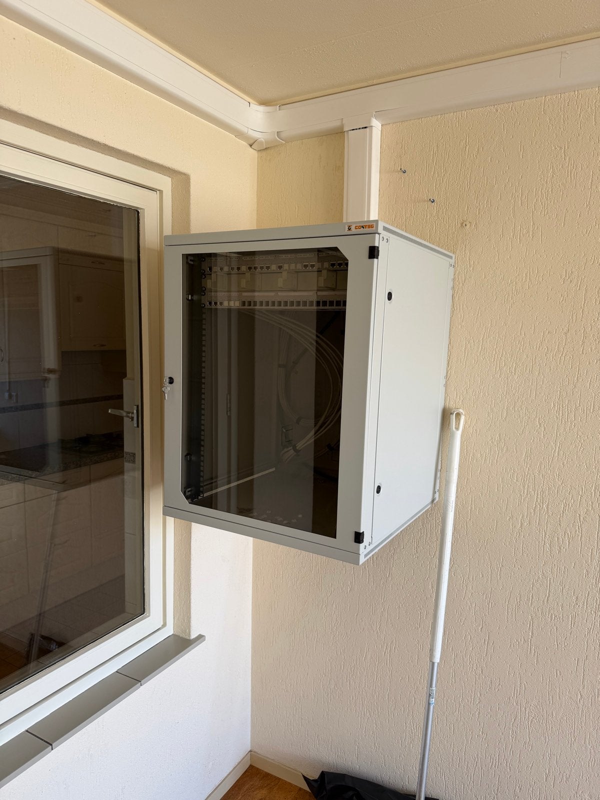 Contec 19-inch wandkast 6U - Serverkast/Patchkast, Computers en Software, Serverkasten, Ophalen, Zo goed als nieuw, X, Plaatstaal