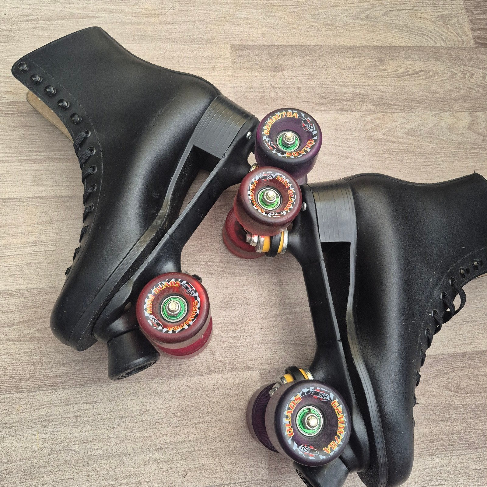 RSI Roller Skates Maat 43 - Zwart met Rode/Paarse Wielen, Sport en Fitness, Overige merken, Dames, Overige typen, Ophalen of Verzenden