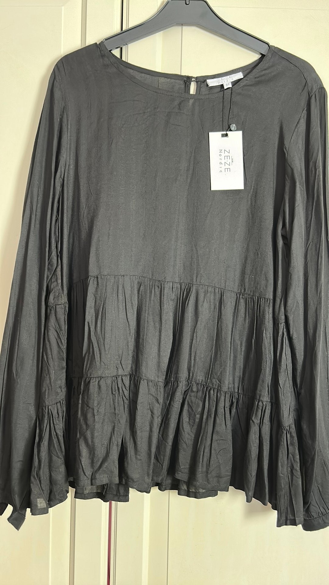Zeze Nordic Zwarte wijde blouse 42, Kleding | Dames, Verzenden, Zo goed als nieuw, Maat 38/40 (M), Zwart