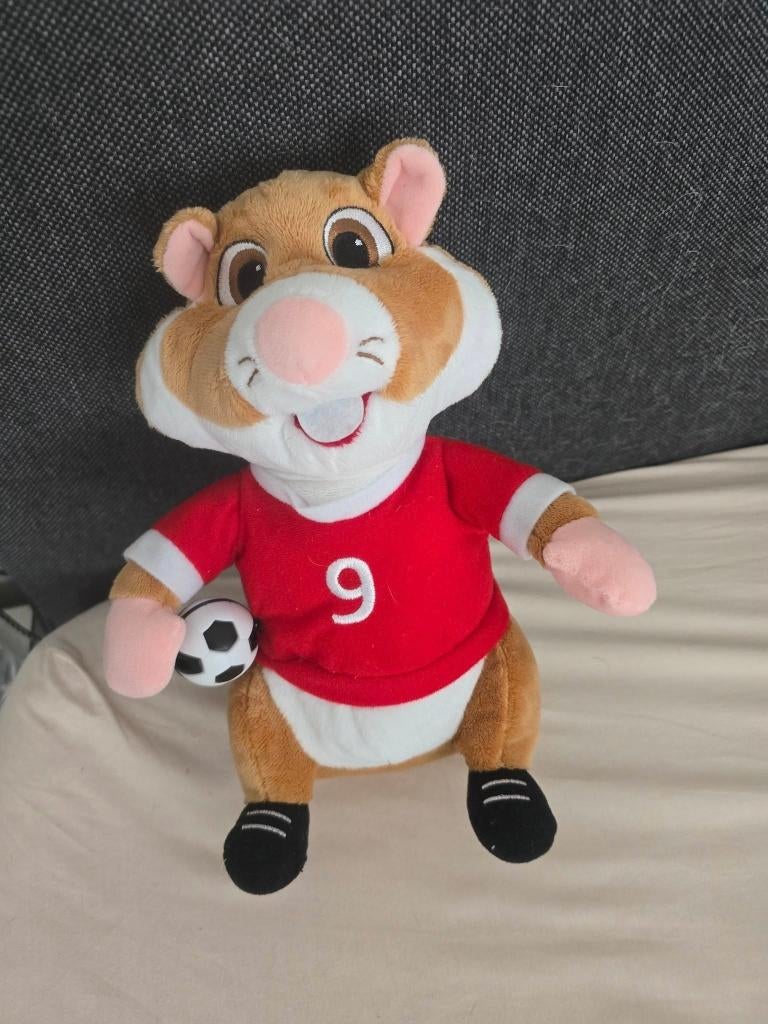 voetbal hamster   (4), Kinderen en Baby's, Speelgoed | Knuffels en Pluche, Ophalen of Verzenden, Zo goed als nieuw, Overige typen
