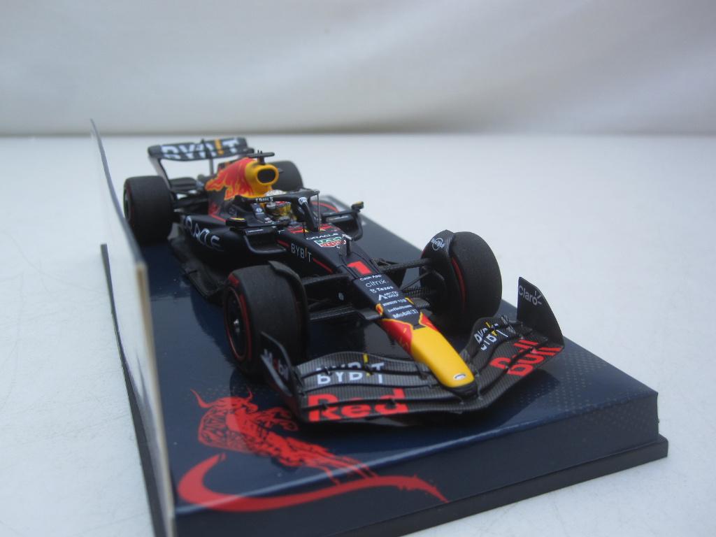 Red Bull RB18 #1 GP Spanje 2022 Verstappen 1:43 Minichamps, Ophalen of Verzenden, Nieuw, Auto, MiniChamps