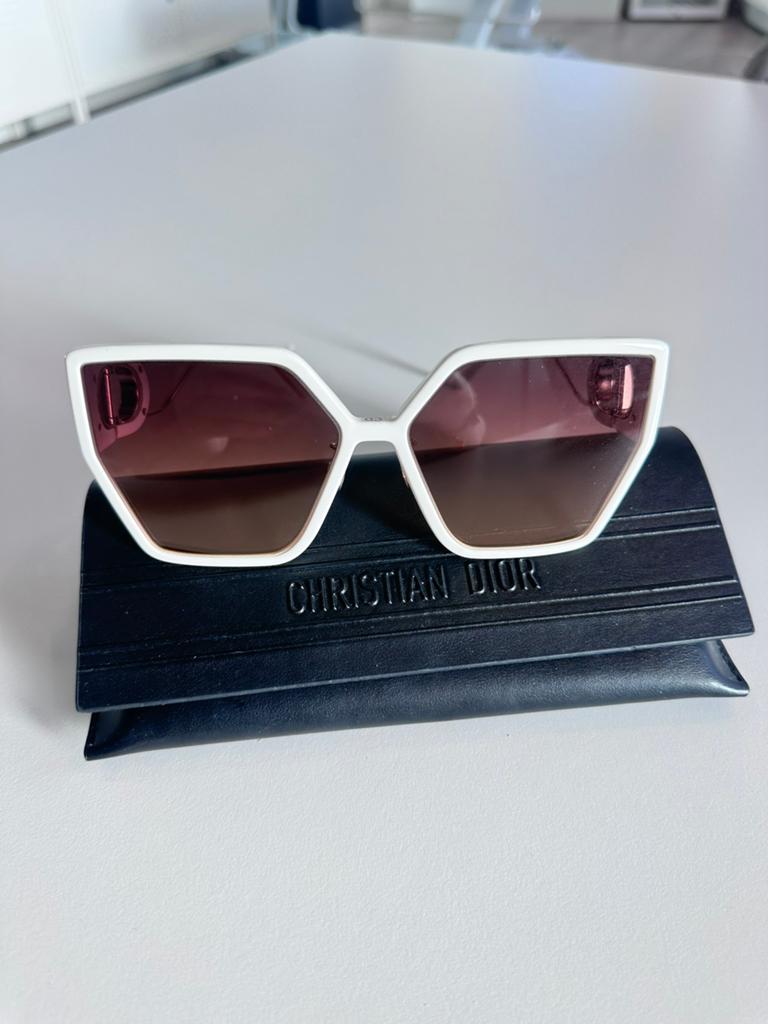 Dior bril met witte monteur zo goed als nieuw, Wit, Ophalen of Verzenden, Zo goed als nieuw, Christian Dior