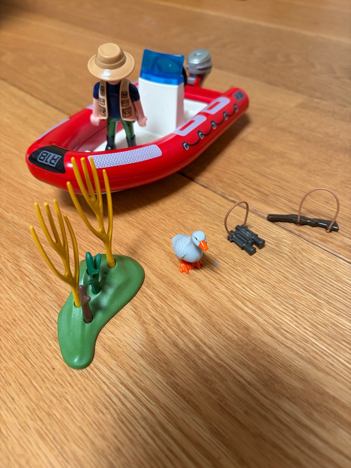 Playmobil boot met figuur en accessoires, Gebruikt, Complete set, Ophalen of Verzenden, Boot/Schip