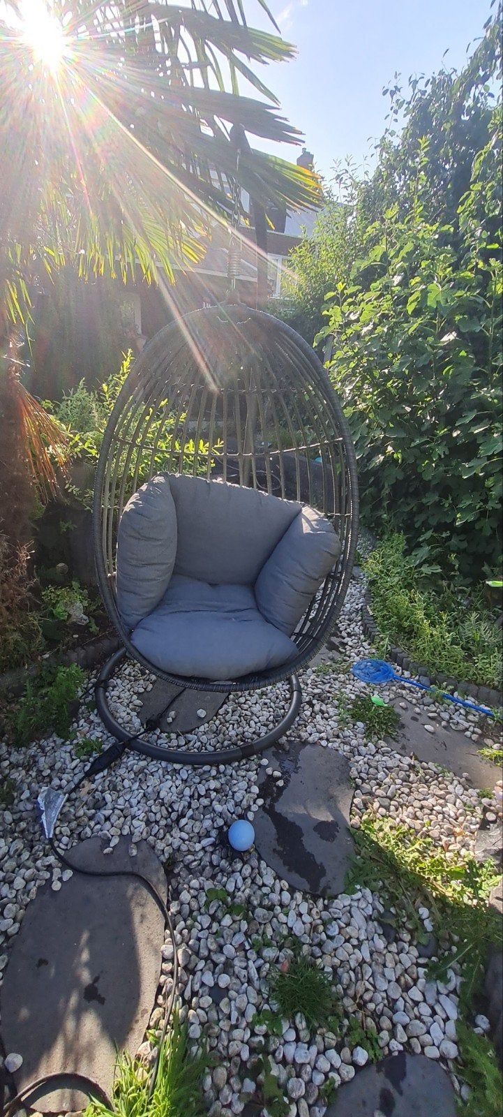 Comfortabele Schommelstoel voor Buiten - Zo goed als nieuw, Ophalen of Verzenden, Zo goed als nieuw, Wicker