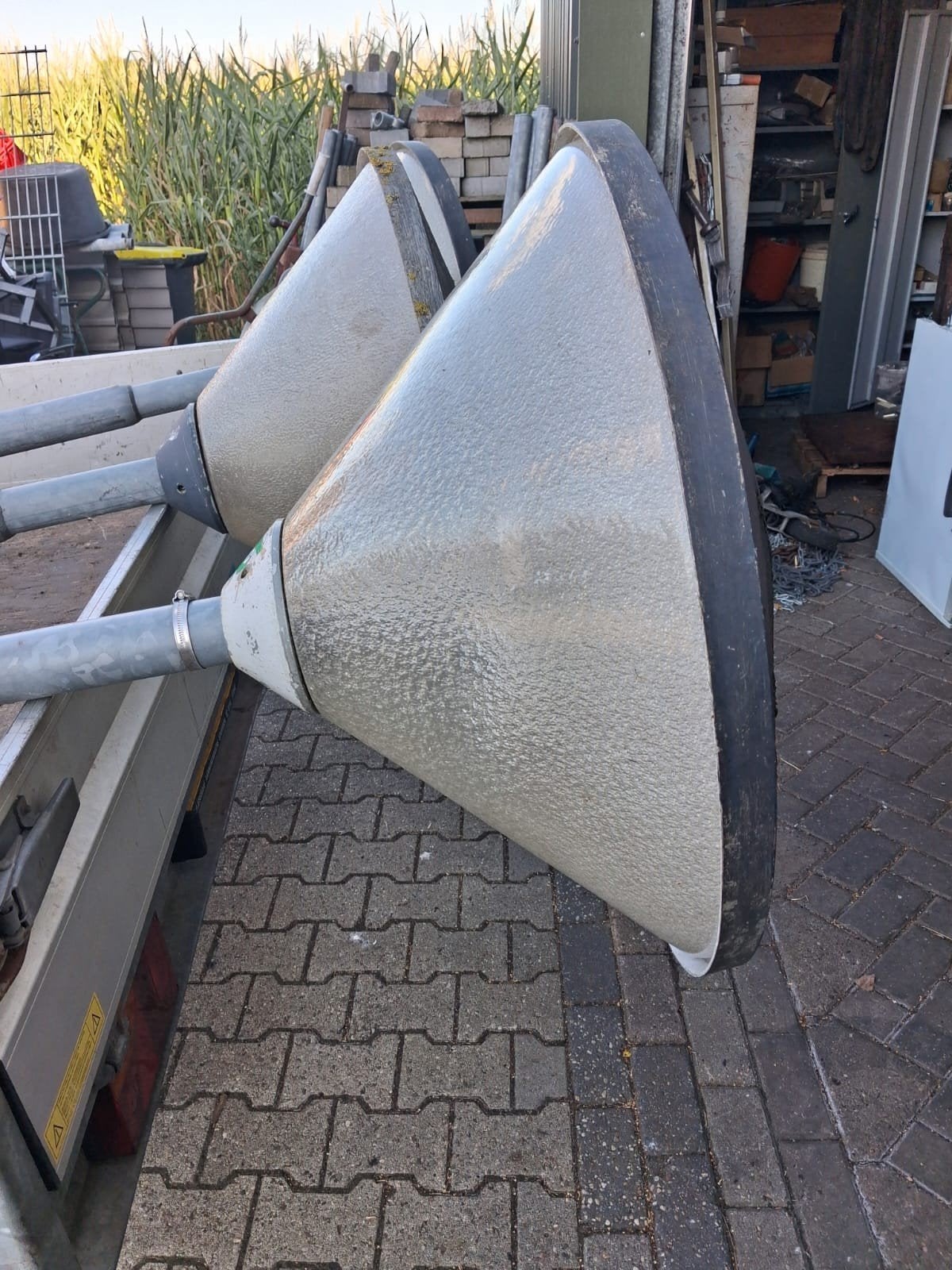 Lantaarns, Tuin en Terras, Buitenverlichting, Ophalen, Netvoeding, 50 tot 250 watt, Staande lamp