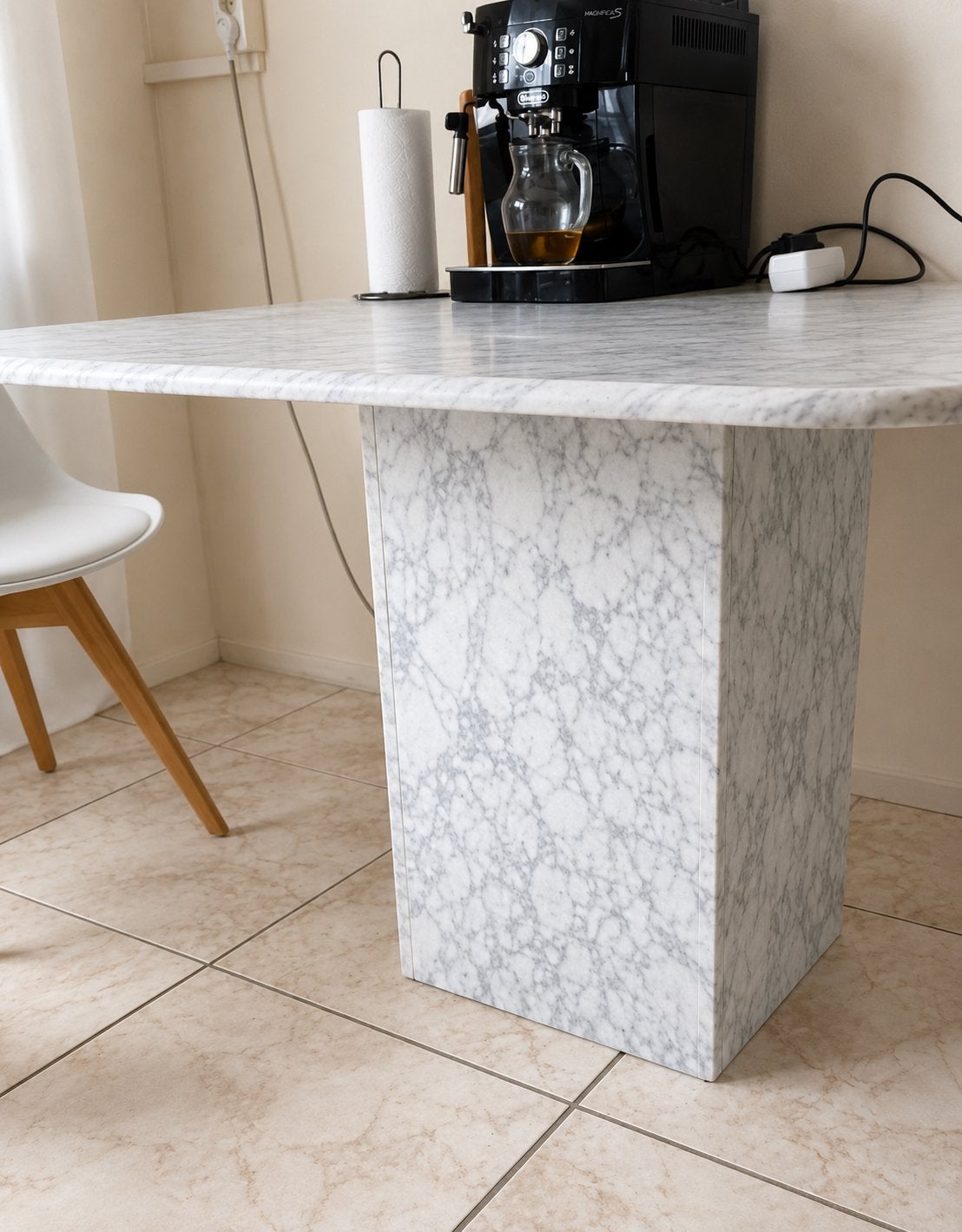 Carrara marmeren eettafel – 110 x 110 cm, Ophalen, Zo goed als nieuw, Rond, 100 tot 150 cm