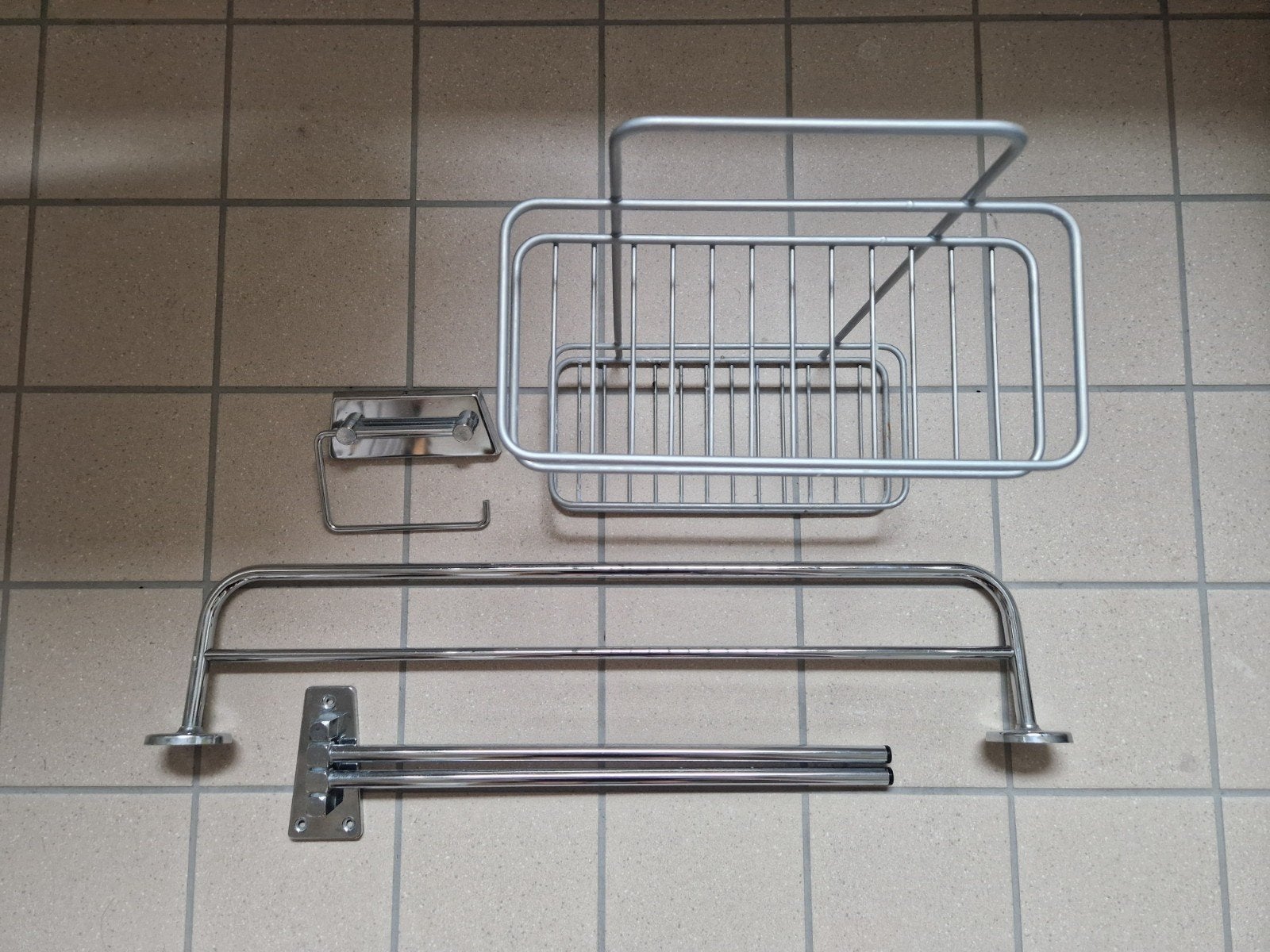 Badkamerspullen: handdoekrekken, zeeprekje, toiletrolhouder, Ophalen, Badkamerrek, Gebruikt, Overige merken