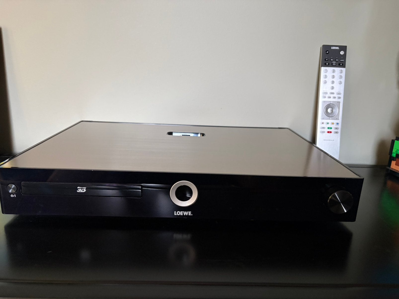 Loewe MediaVision 3D ALU BLACK, Ophalen, Gebruikt, Overige merken