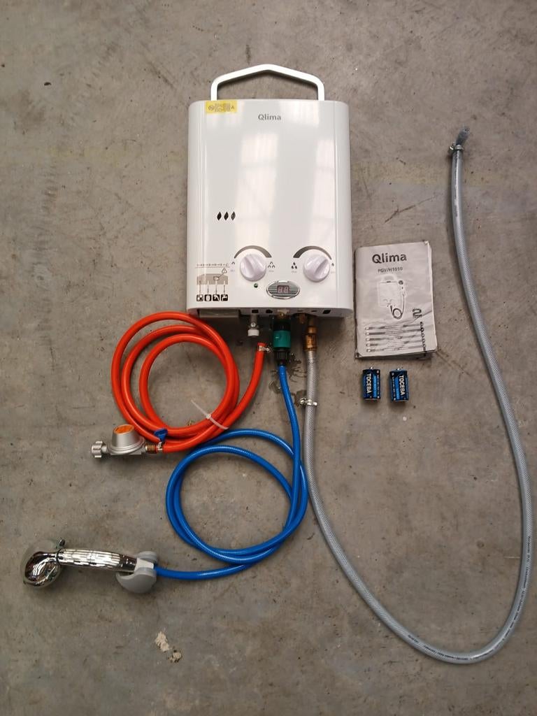 Qlima PGWH 1010 Propane Geiser - Draagbaar en Compleet, Ophalen of Verzenden, Zo goed als nieuw