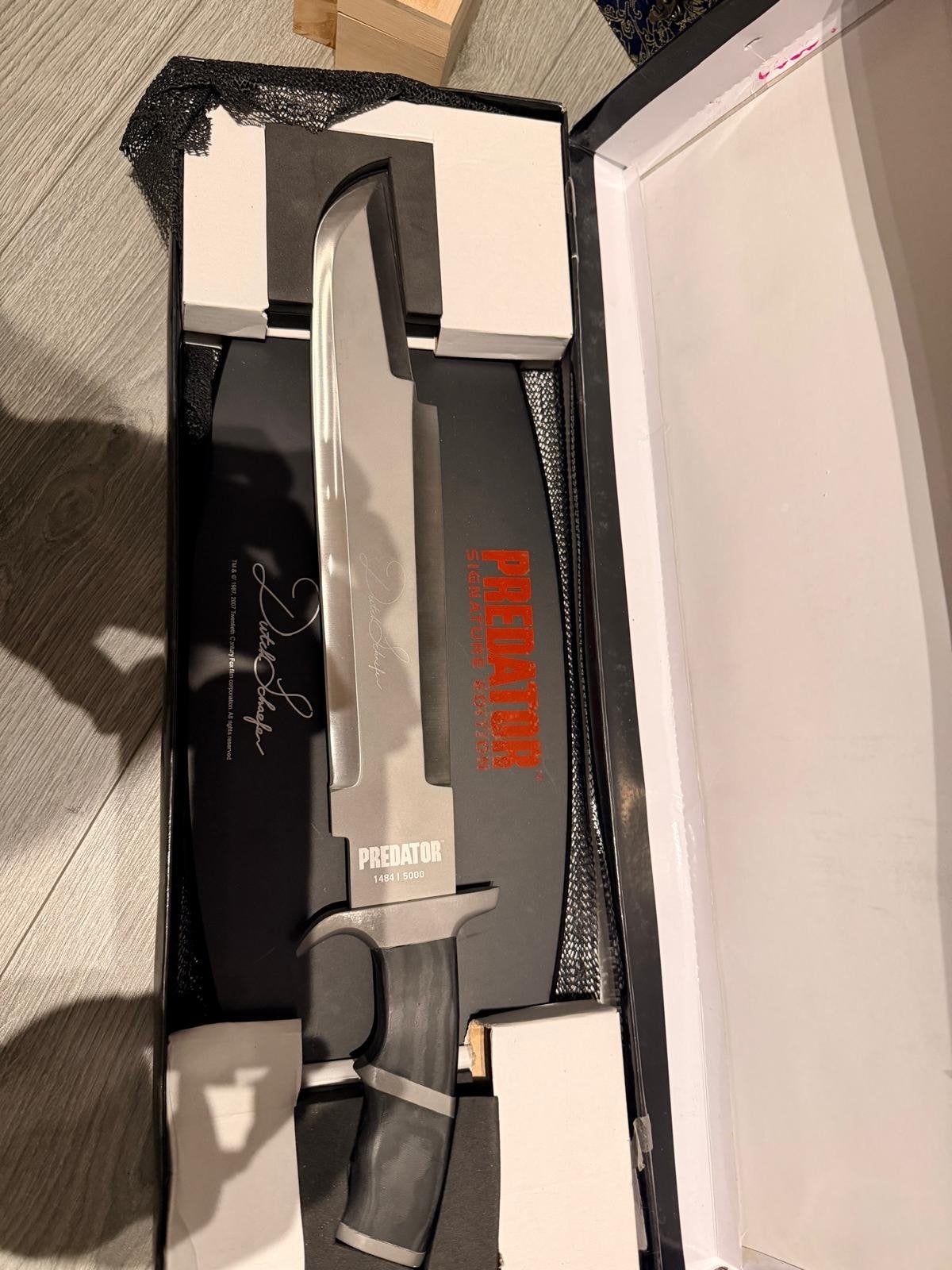 Nieuw Predator Mes - Collectors Item Signature Edition, Ophalen, Nieuw