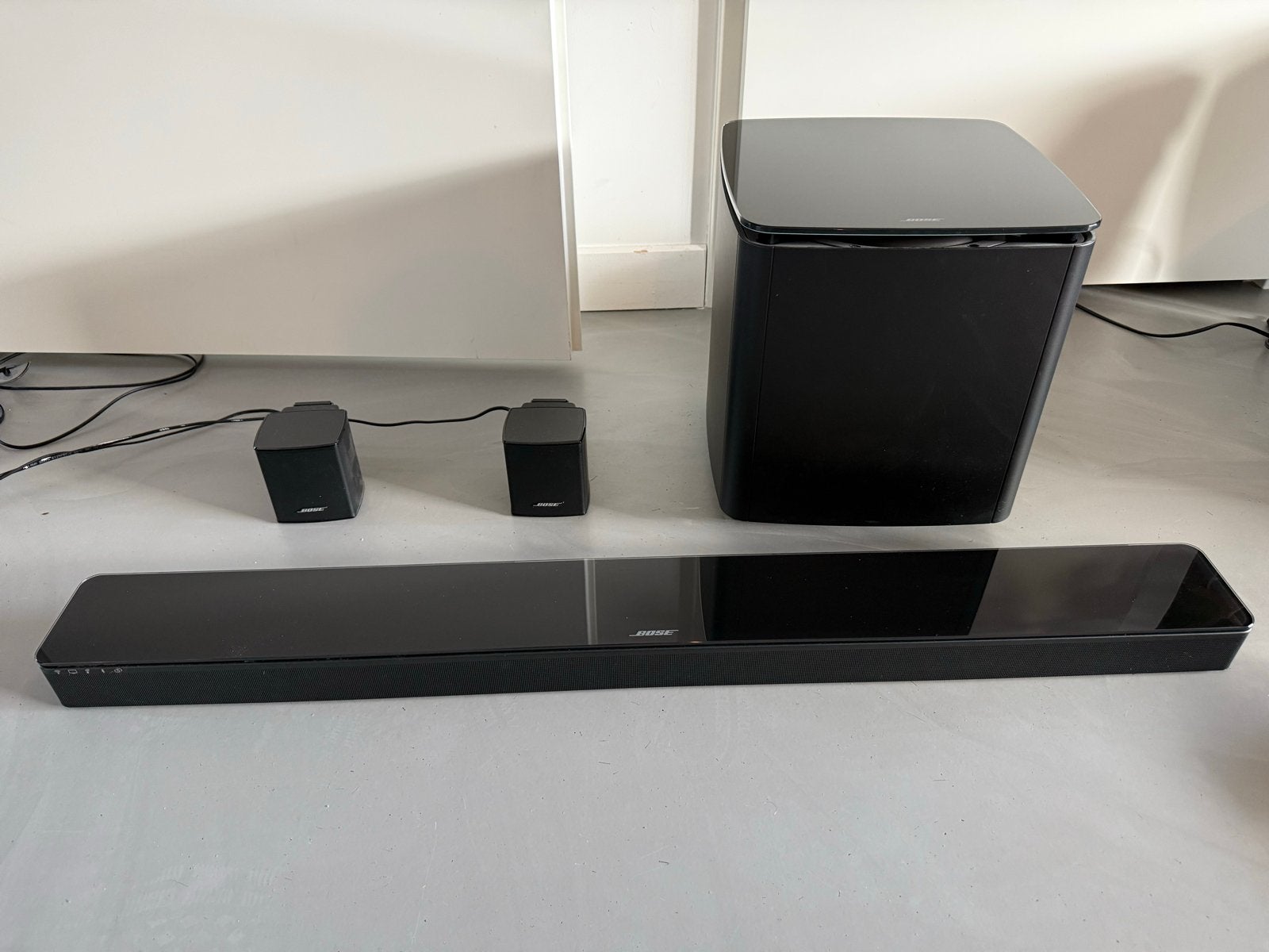 Bose Soundtouch 300, Acoustimass 300, 2x Virtually Invisible, 70 watt of meer, Overige spelers, Ophalen, Overige merken