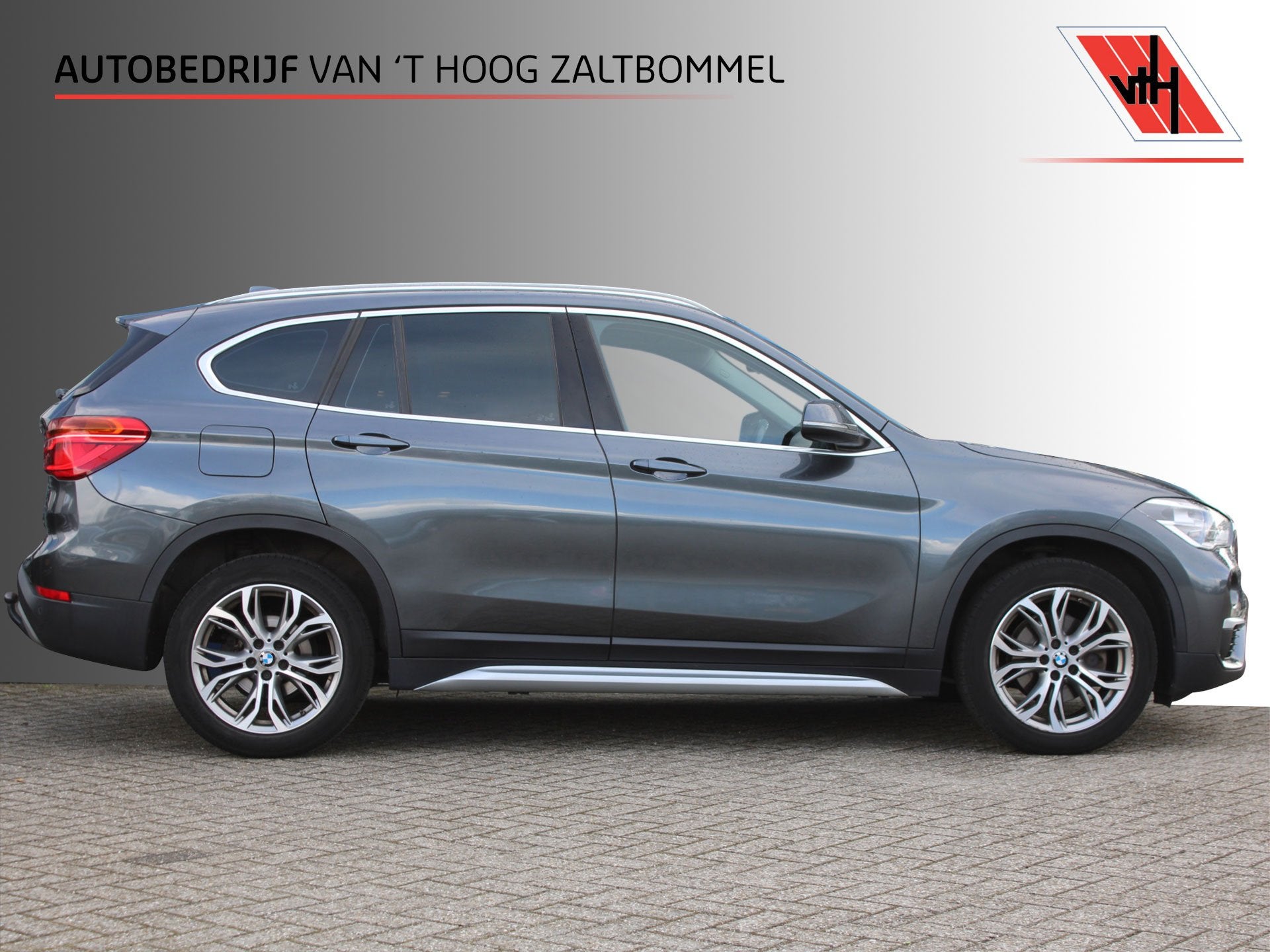 BMW X1 sDrive18i Automaat Executive X-Line Sportstoelen 18'', Auto's, Gebruikt, Leder en Stof, Origineel Nederlands, 19 km/l