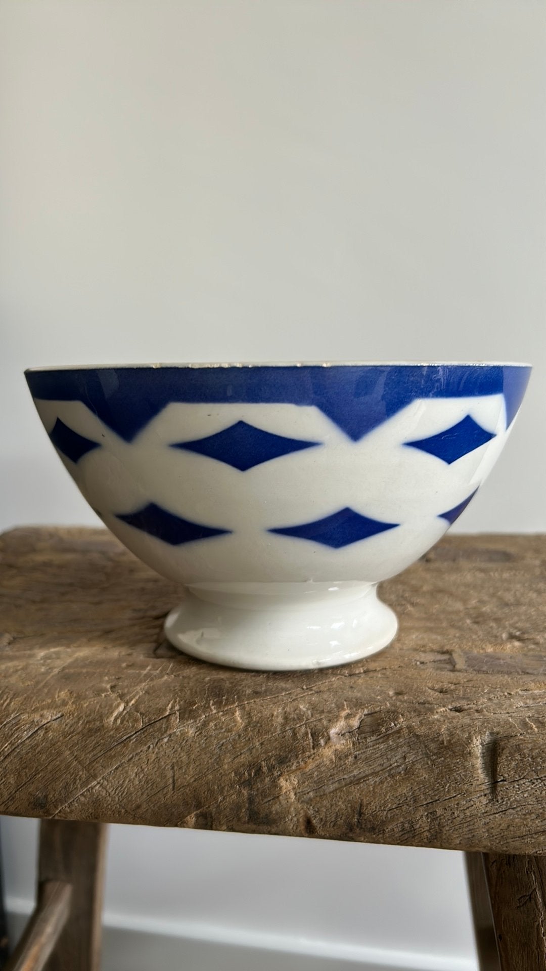 Grote franse spoelkom blauw motief, Antiek en Kunst, Verzenden