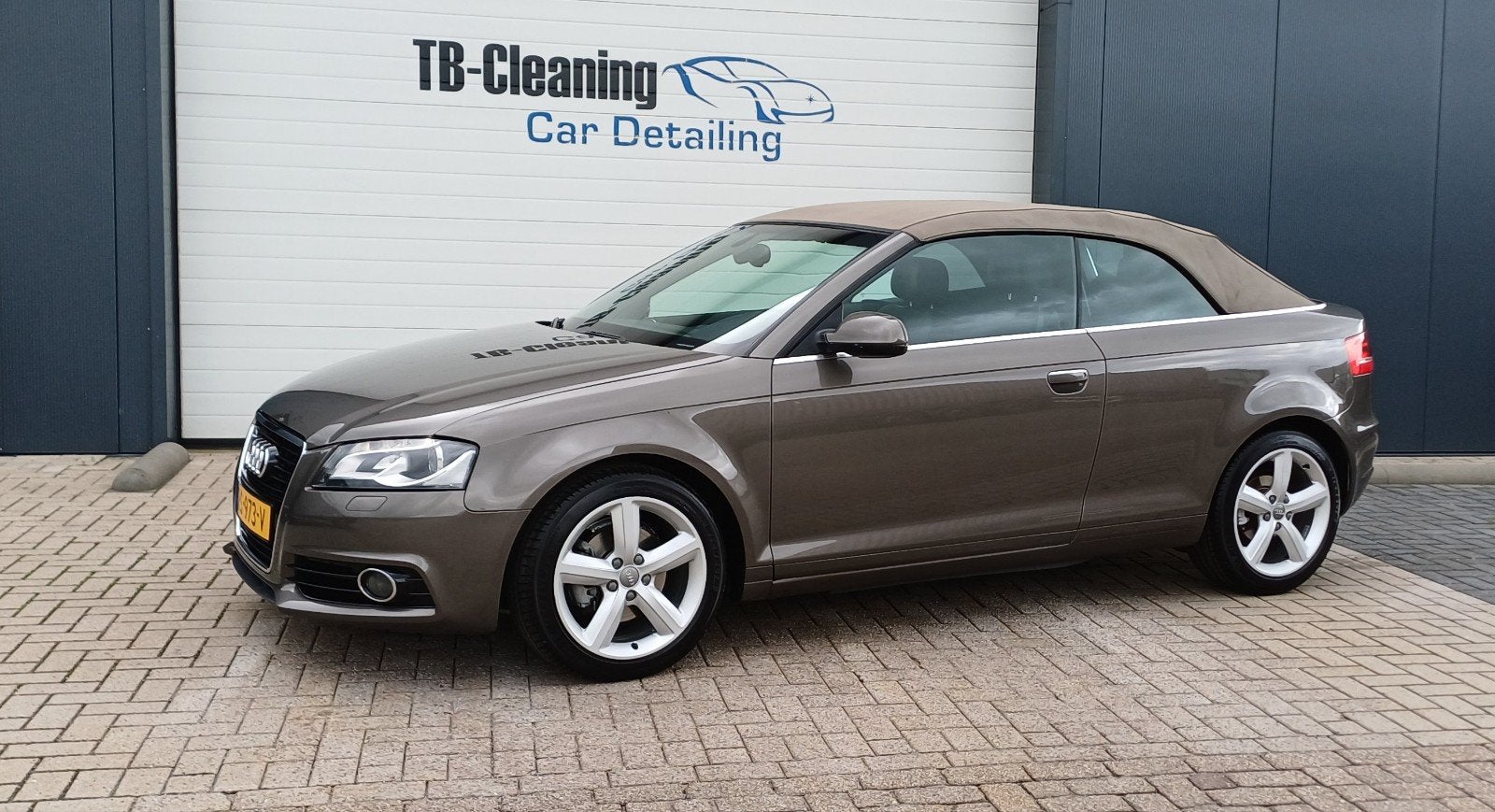 Audi 2012 Bruin, Auto's, Audi, Automaat, 10 km/l, Bedrijf, A3