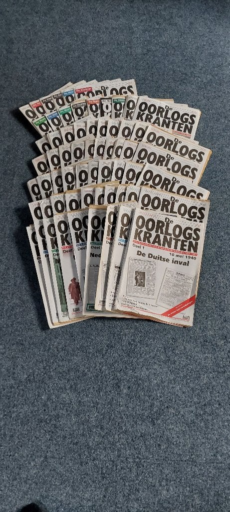 De Oorlogskranten - Complete serie (zonder verzamelmap), Boeken, Ophalen of Verzenden, Gelezen, Krant