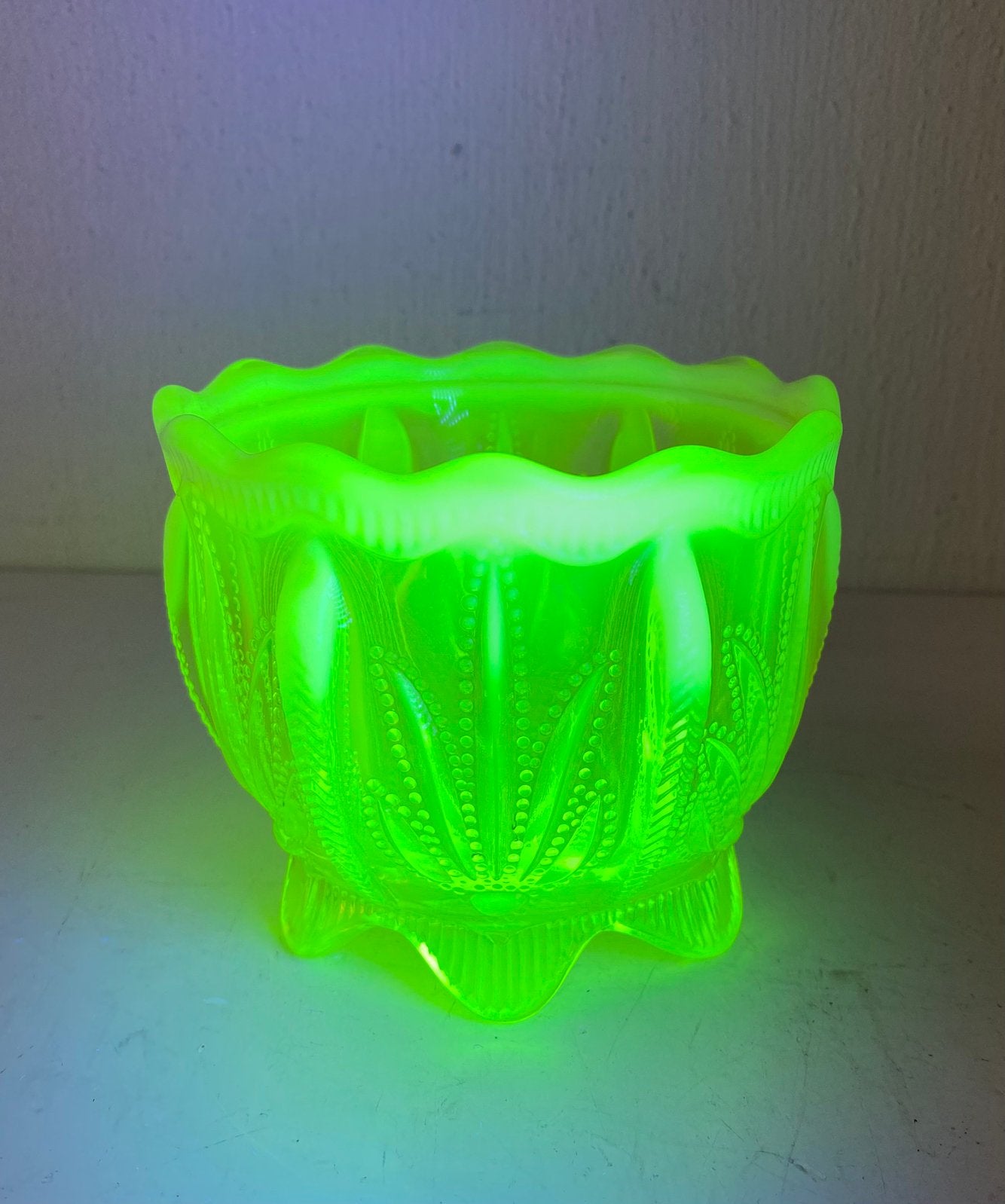 Uranium glas Fenton cactus schaal / potje , jaren 20, Ophalen of Verzenden