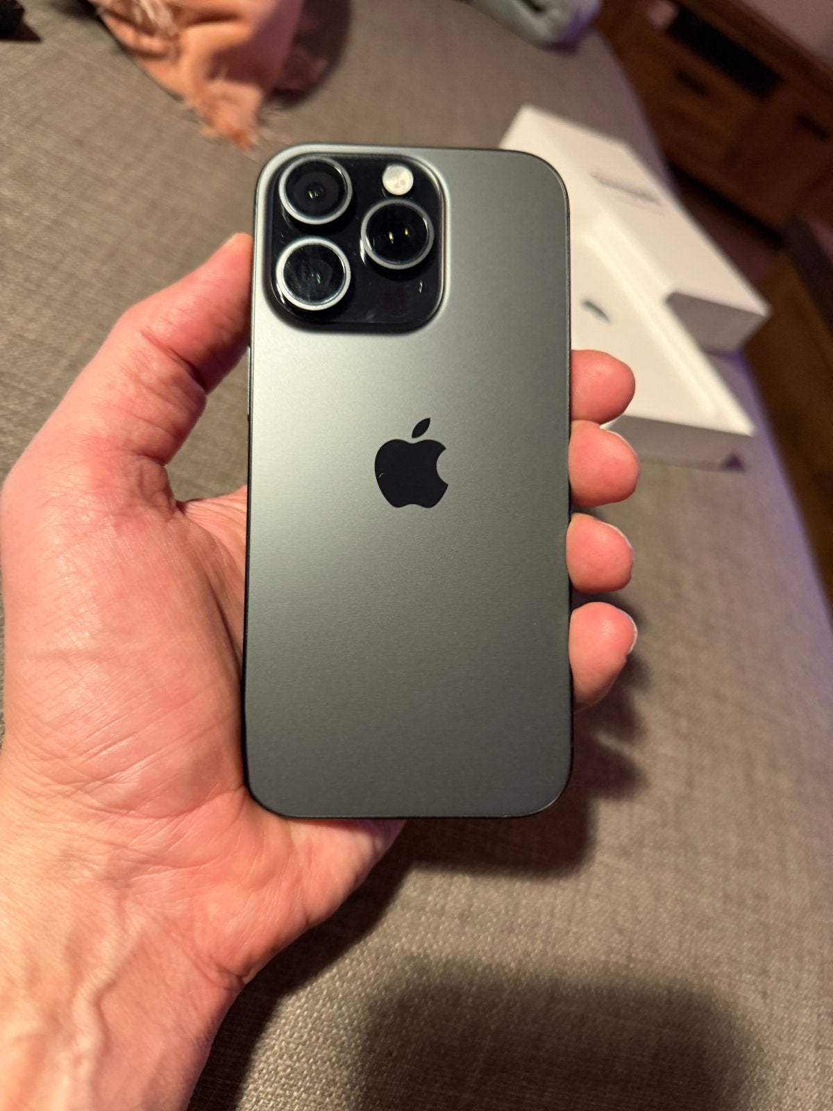 iPhone 16 Pro 256GB Zwart Titanium - Zo goed als nieuw, Telecommunicatie, Zwart, Zo goed als nieuw, Zonder simlock, 90 %