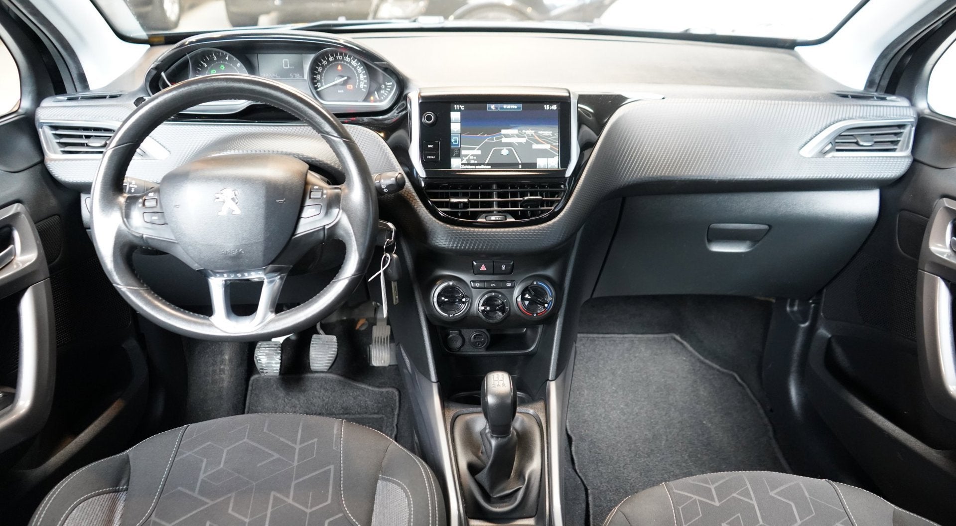 Peugeot 2008 1.2 PureTech Blue Lion | 1E EIGENAAR | CRUISE |, Voorwielaandrijving, Stof, Euro 6, Origineel Nederlands