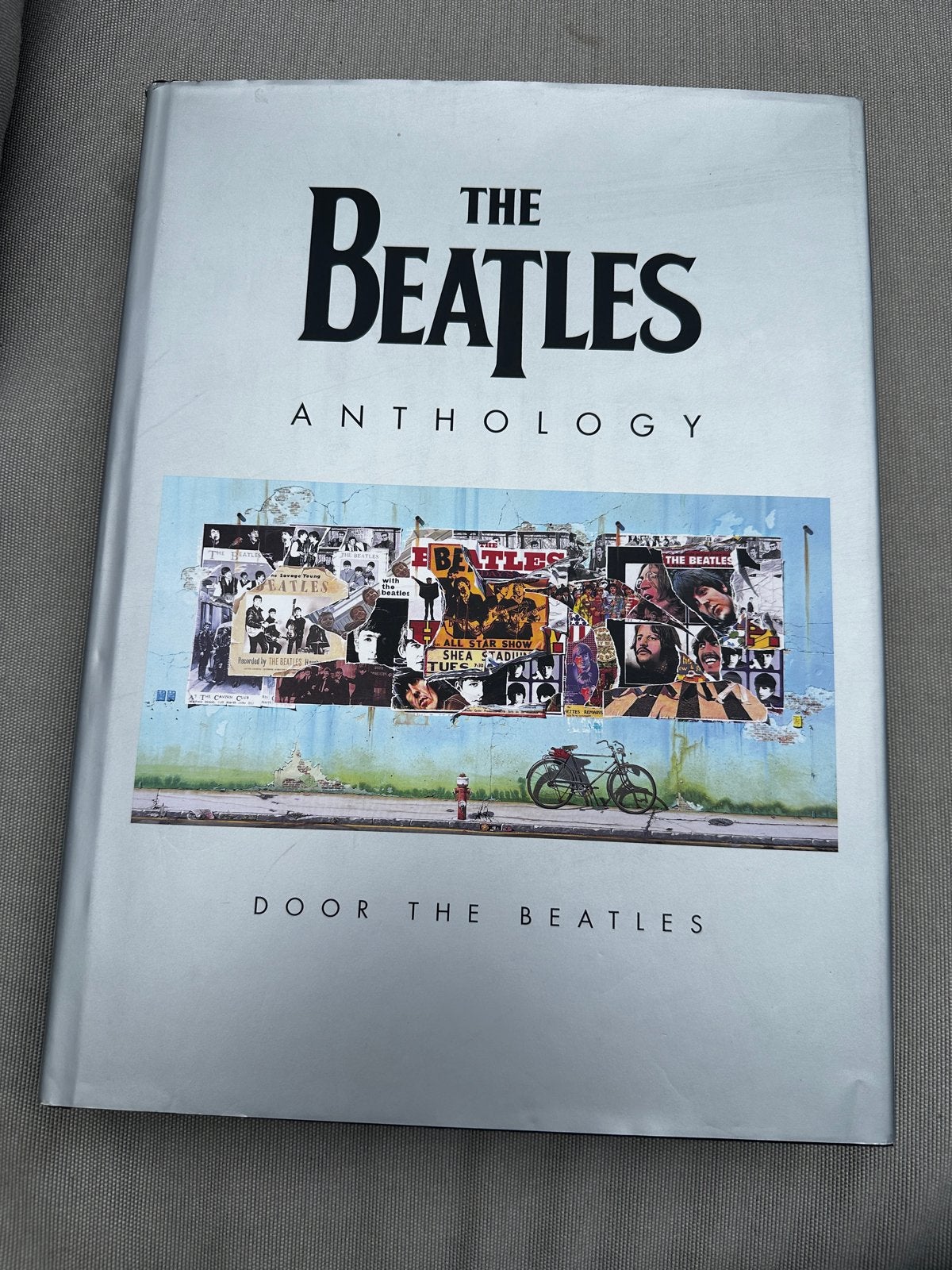 The Beatles Anthology - Hardcover met sleeve, Ophalen of Verzenden, Zo goed als nieuw, Artiest