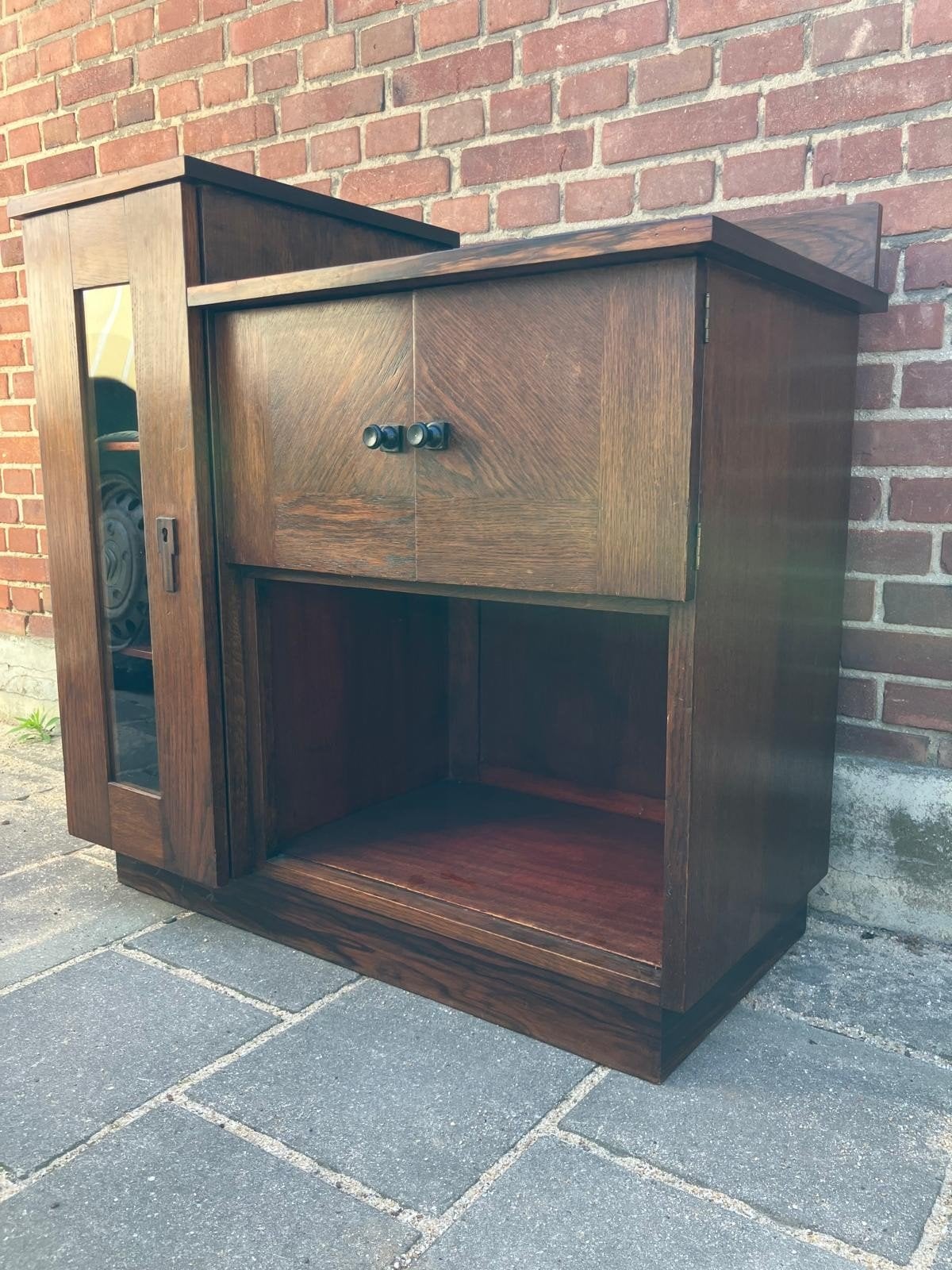 Haagse school kastje van P.E.L. Izeren voor Genneper Molen, Ophalen